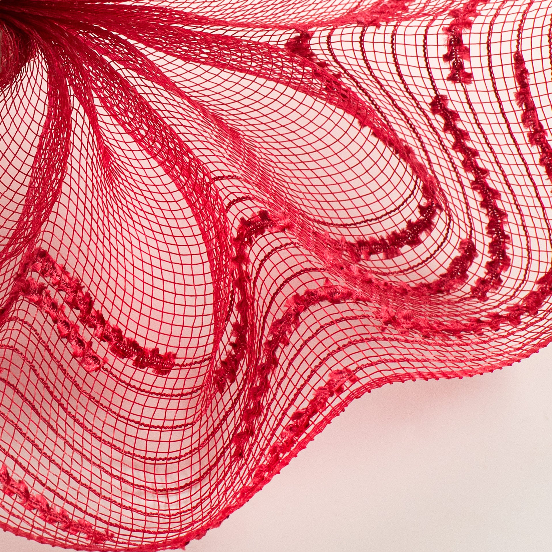 10" Random Double Drift Border Mesh: Red Lifestyle Photo