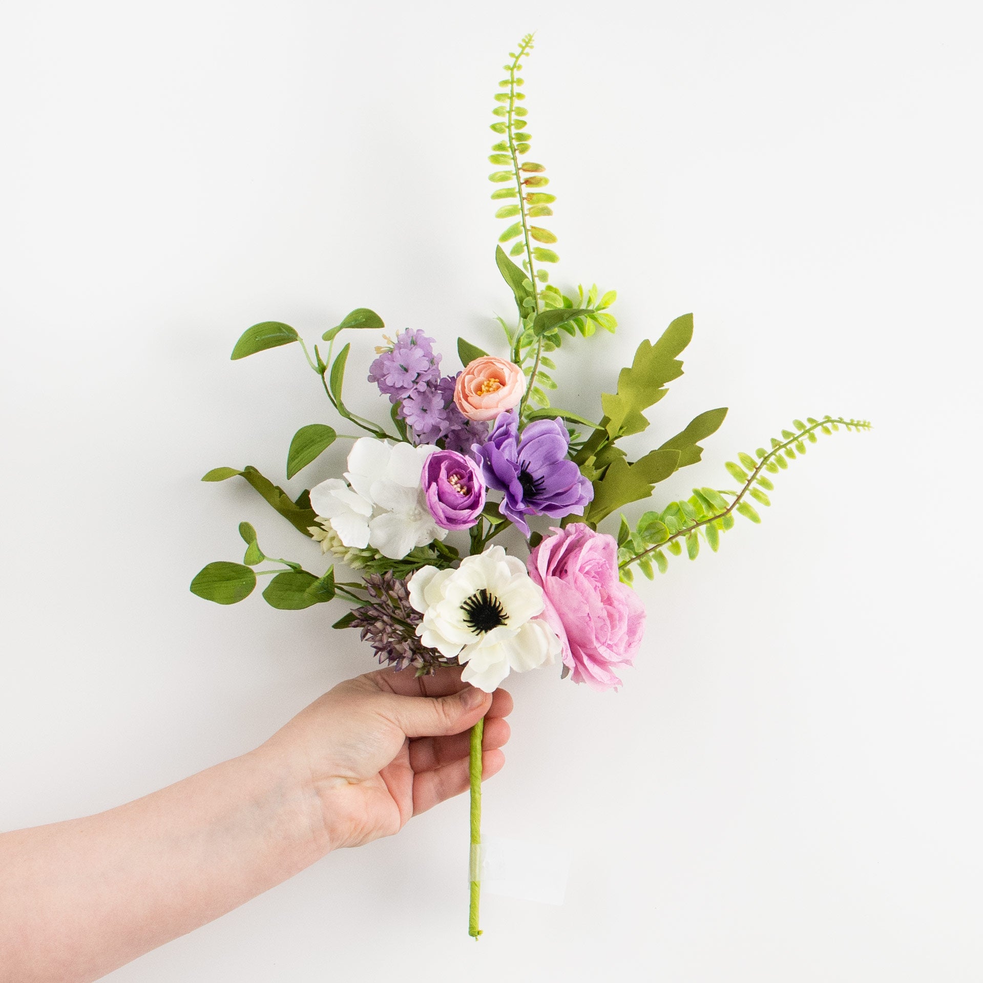 18" Ranunculus Lilac Bush detail photo 3