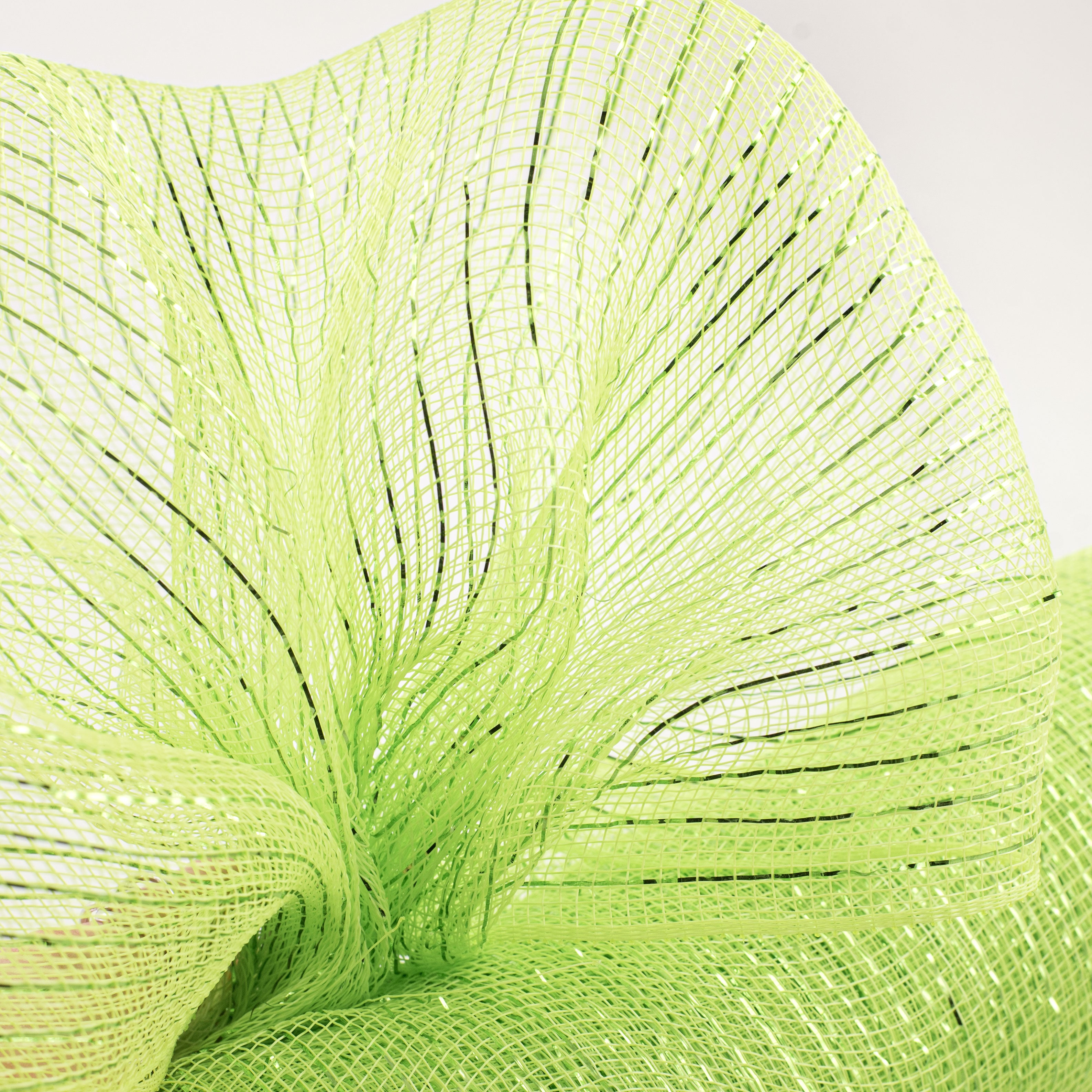 21" Poly Deco Mesh: Metallic Apple Green