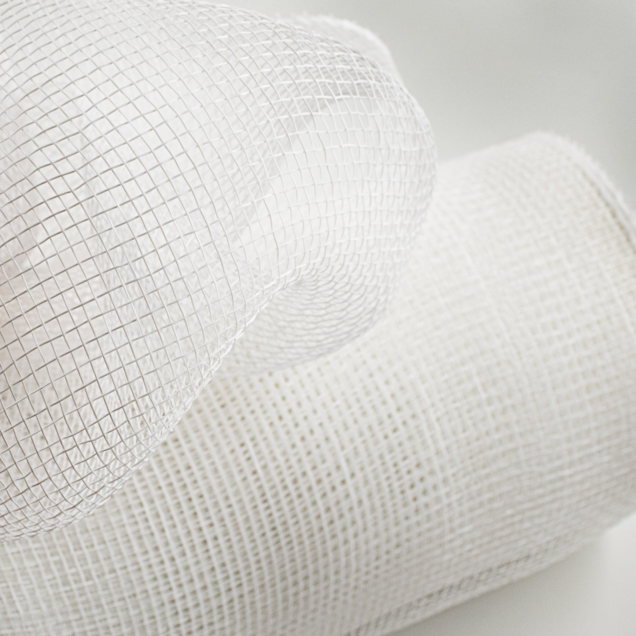 10" Poly Deco Mesh: White