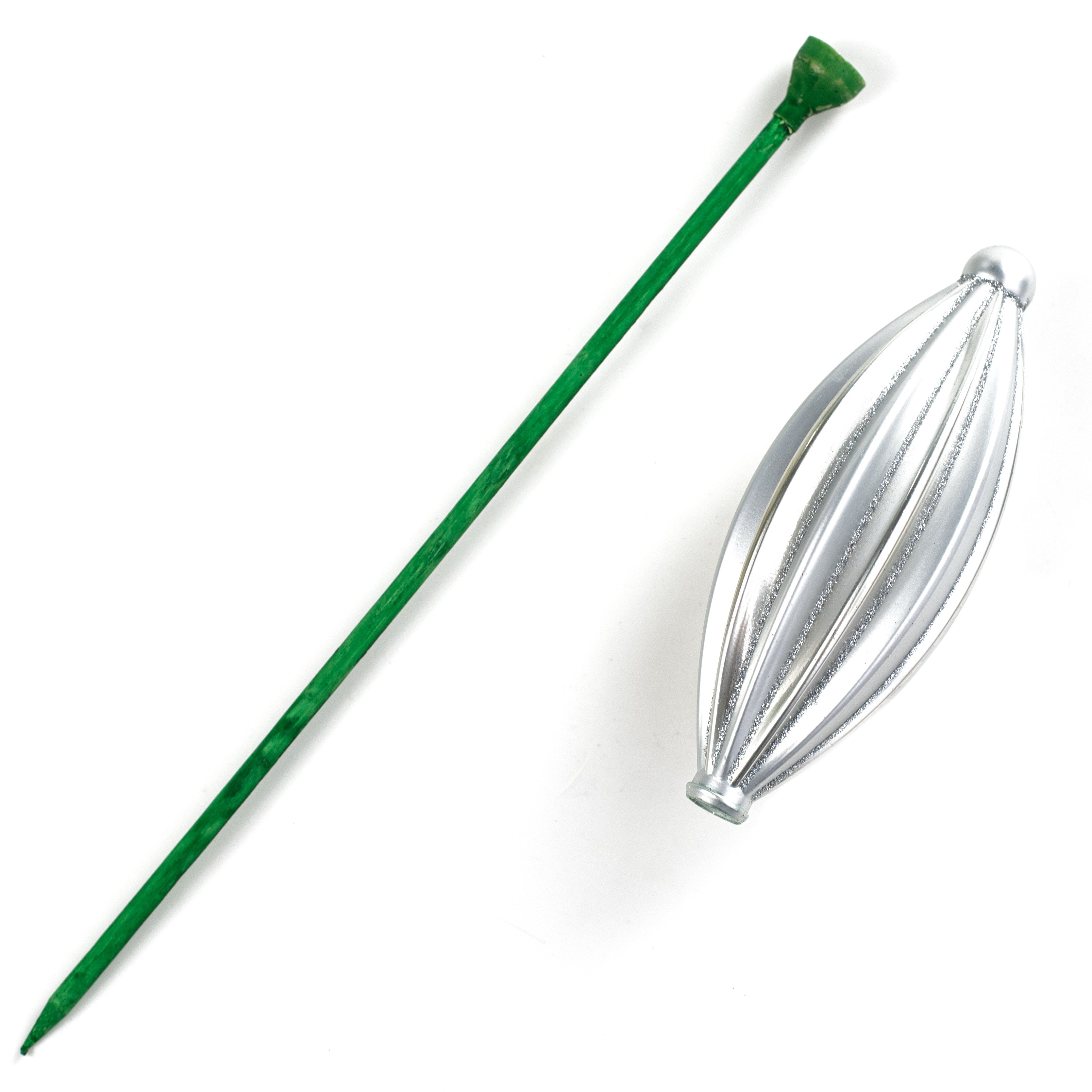 7.75" Ribbed Finial On Pick: Silver detail photo 3