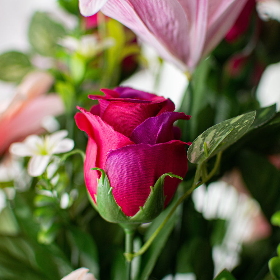 23" Rose Bud, Dahlia, Lily Bush: Pink Lifestyle Photo