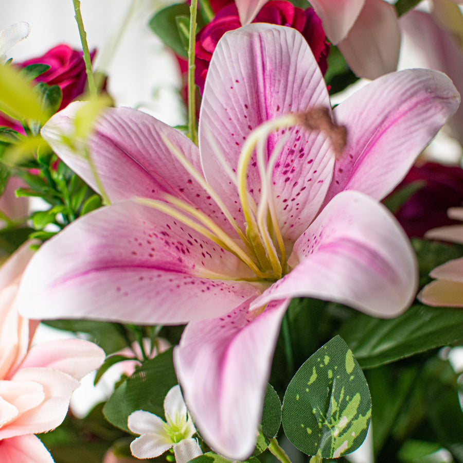 23" Rose Bud, Dahlia, Lily Bush: Pink detail photo 4