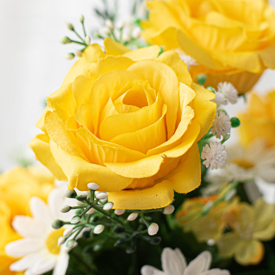 18" Rose & Daisy Bush: Yellow Lifestyle Photo