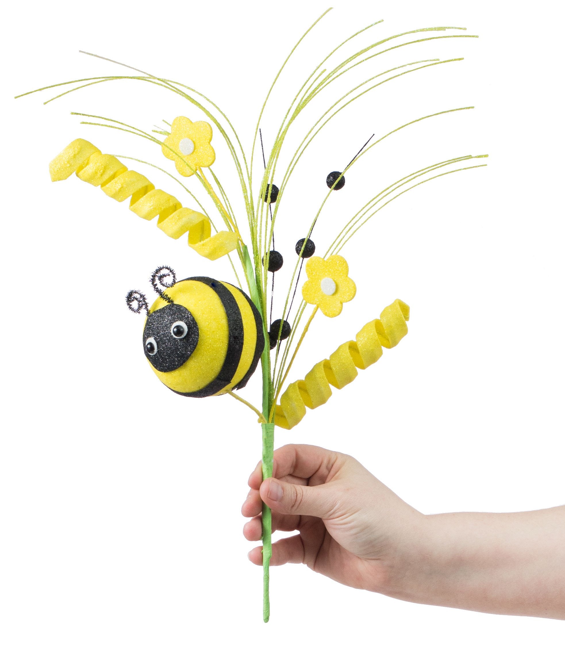 18" Round Bee Daisy Pick Lifestyle Photo