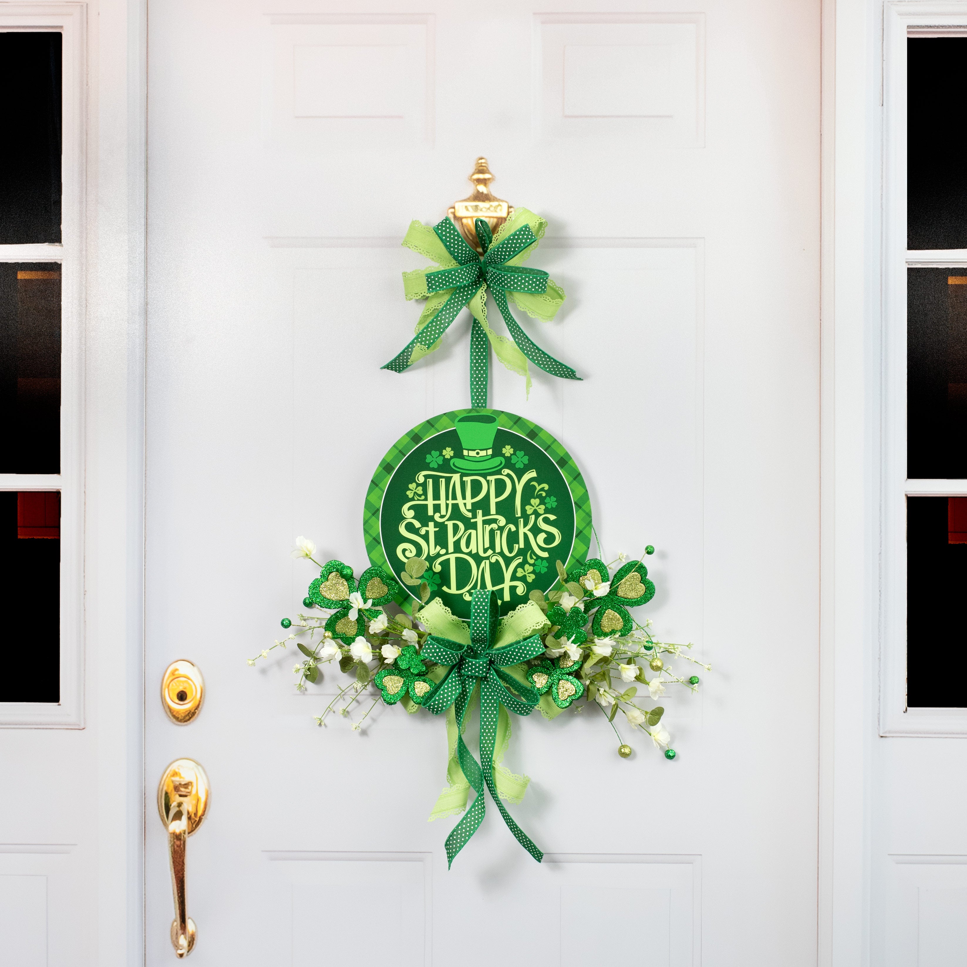 12" Round Waterproof BowTie Sign™: Happy St. Patrick's Day Plaid detail photo 4