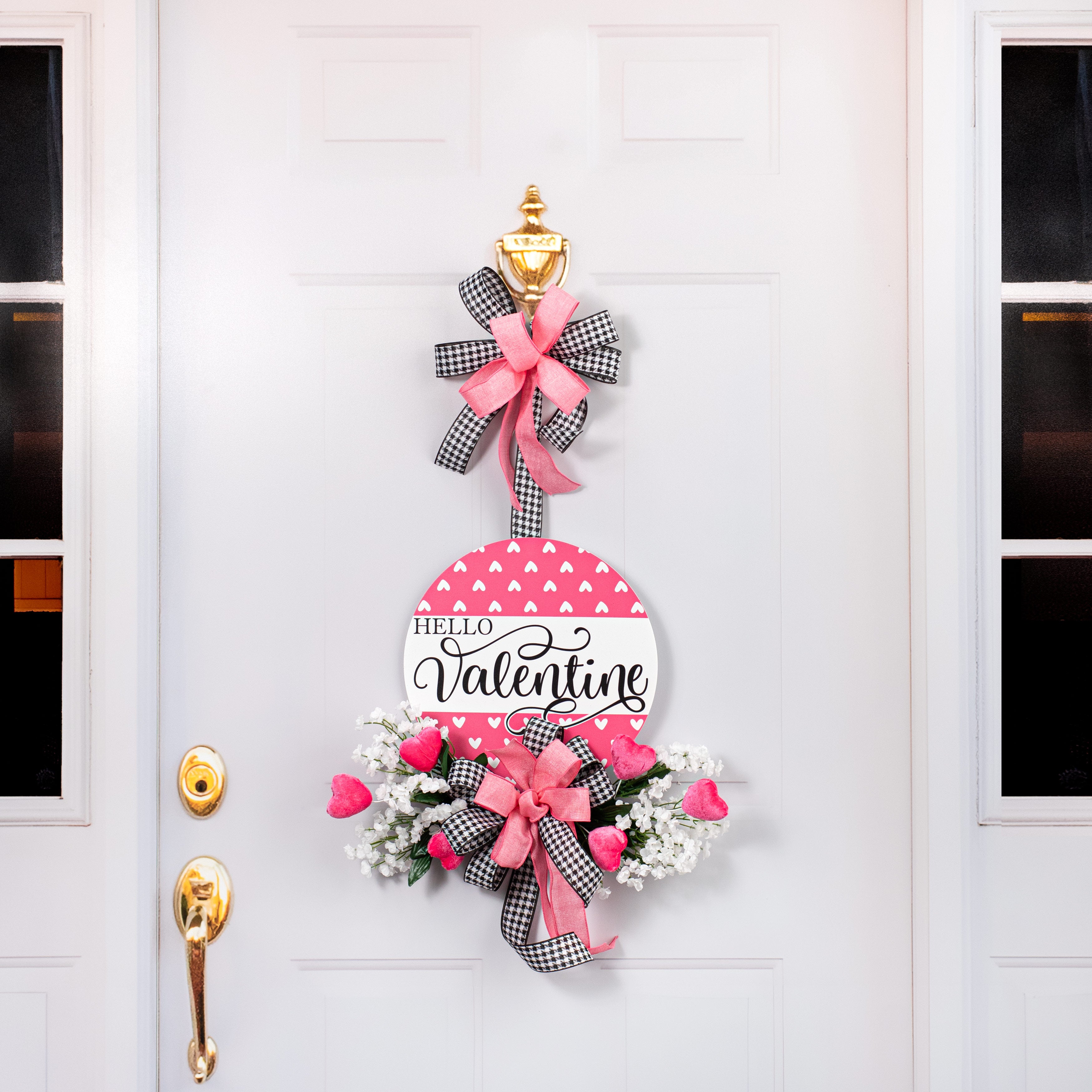 12" Round Waterproof BowTie Sign™: Pink Hearts Hello Valentine detail photo 4