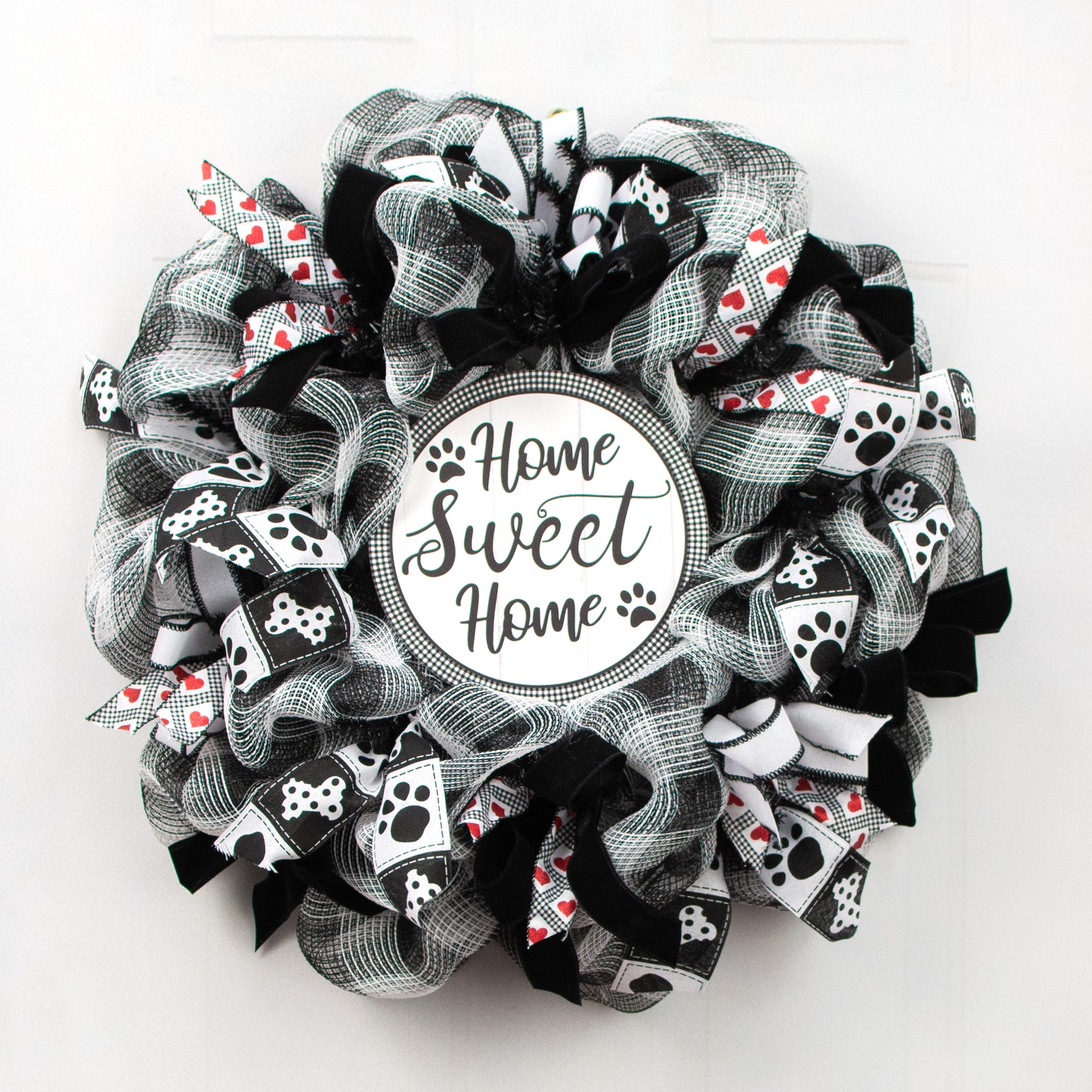9.4" Round Waterproof Sign: Gingham Home Sweet Home Paws Lifestyle Photo
