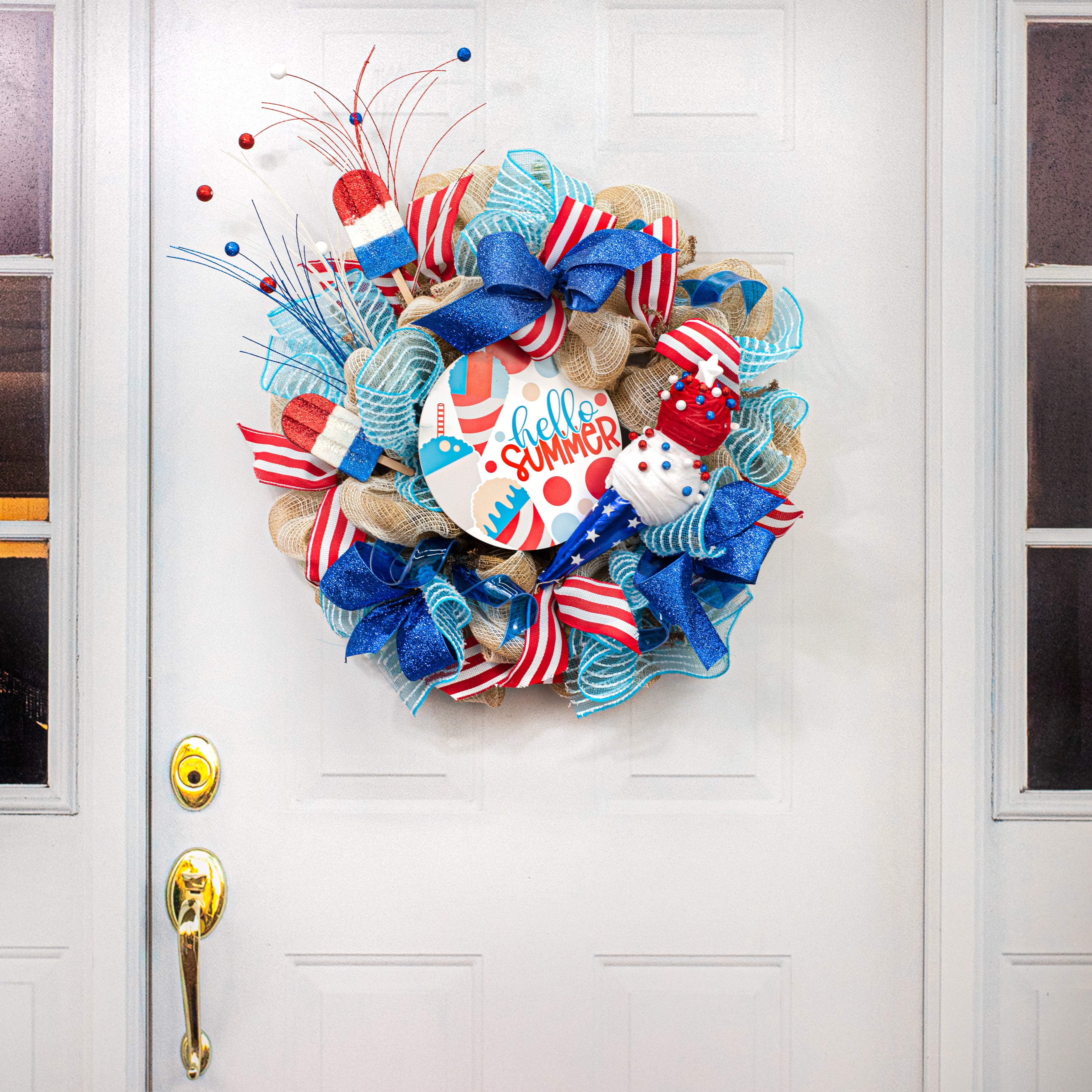 9.4" Round Waterproof Sign: Hello Summer Snowcones detail photo 4
