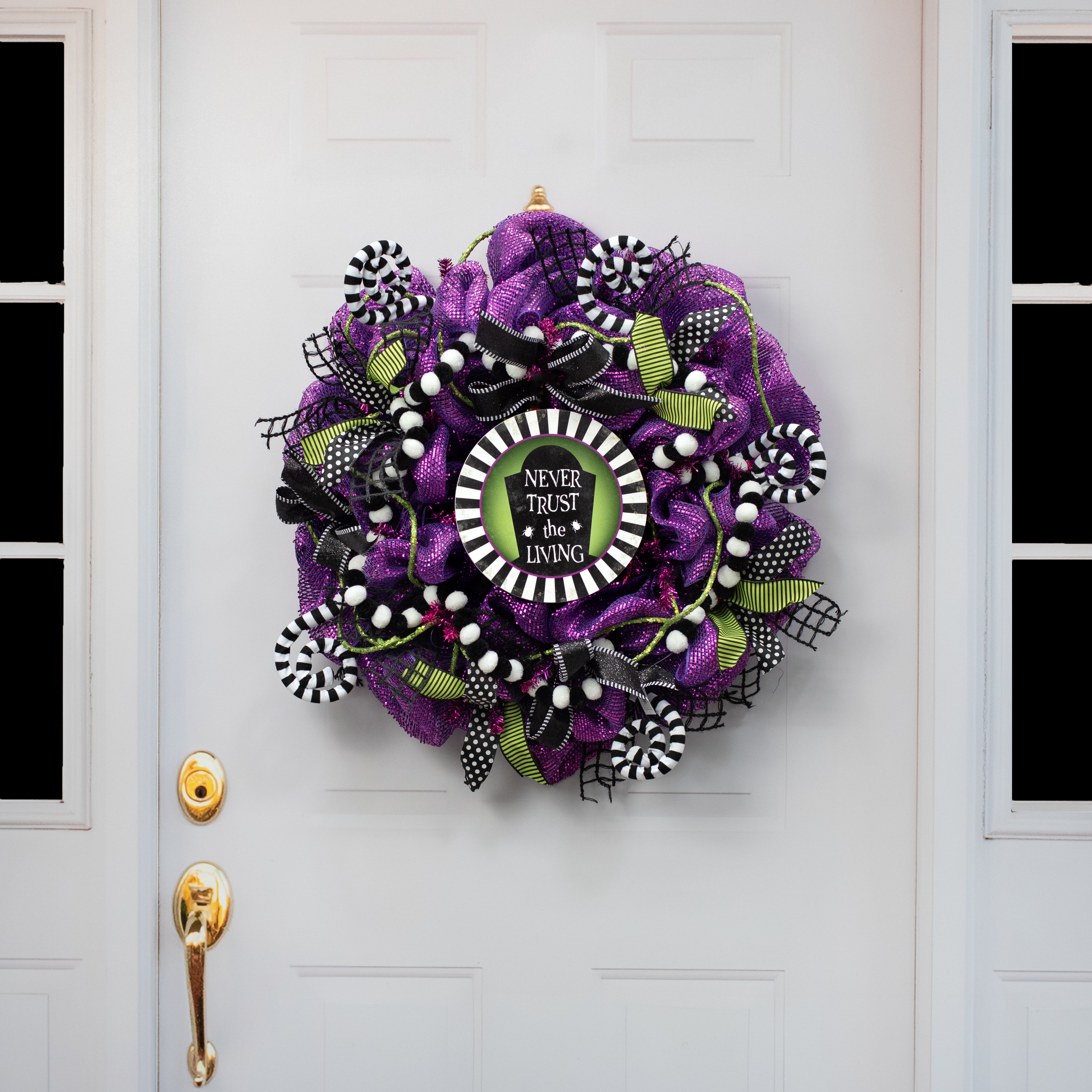 8.5" Round Waterproof Sign: Never Trust the Living detail photo 4
