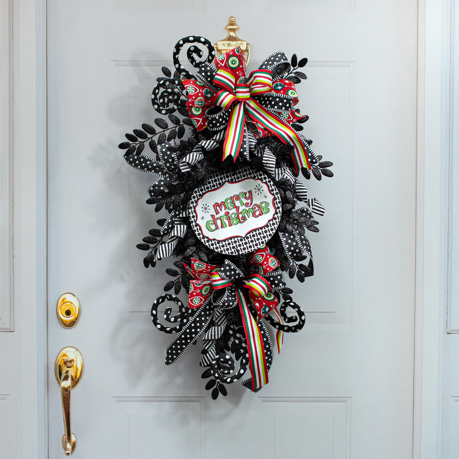 8.5" Round Waterproof Sign: Retro Merry Christmas Lifestyle Photo
