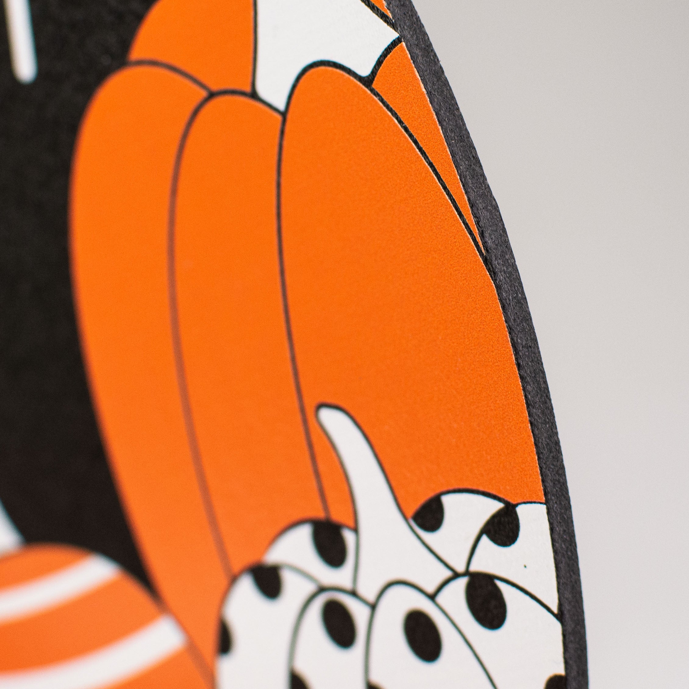9.4" Round Waterproof Sign: Spooky Pattern Pumpkins detail photo 3