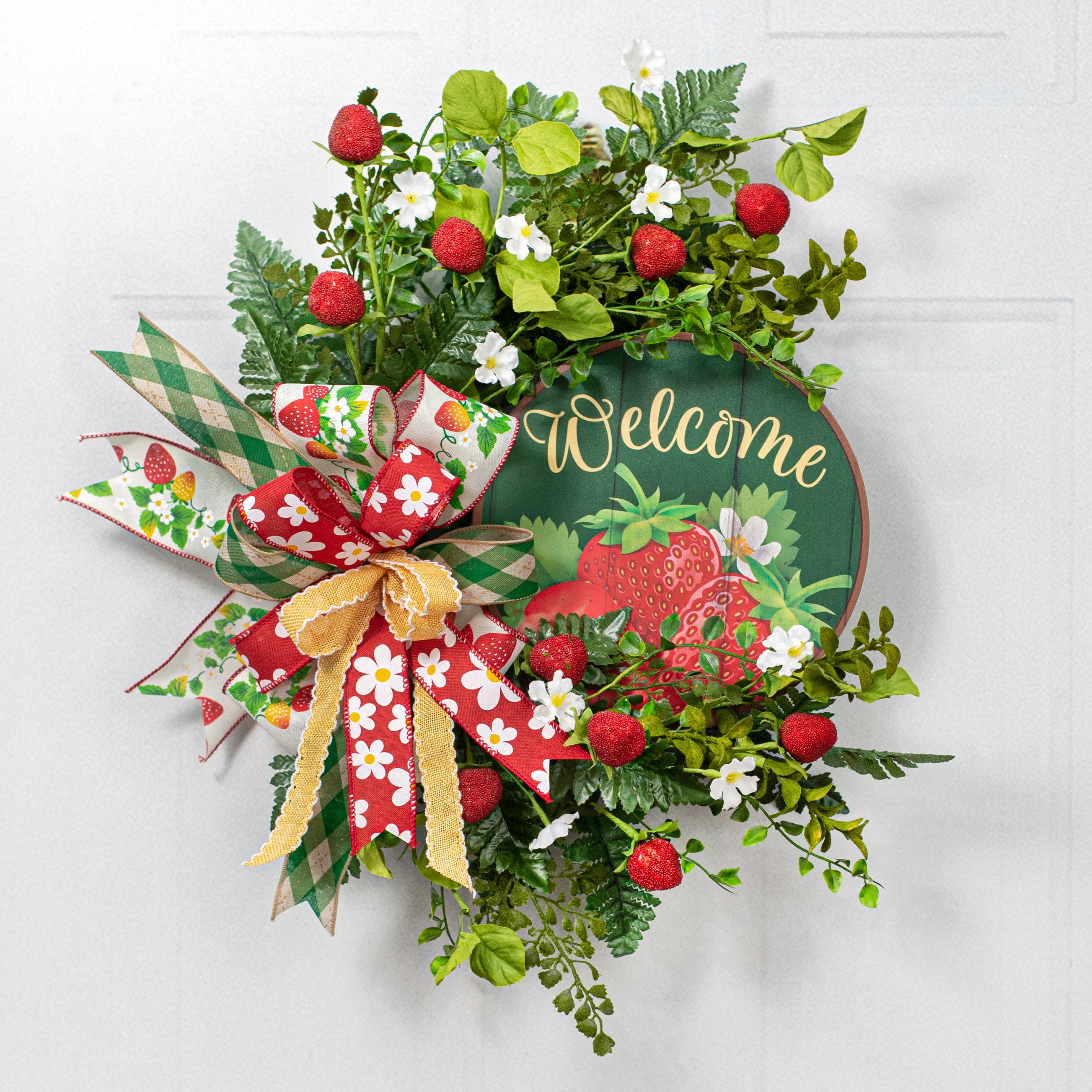 9.4" Round Waterproof Sign: Welcome Strawberry on Green Lifestyle Photo