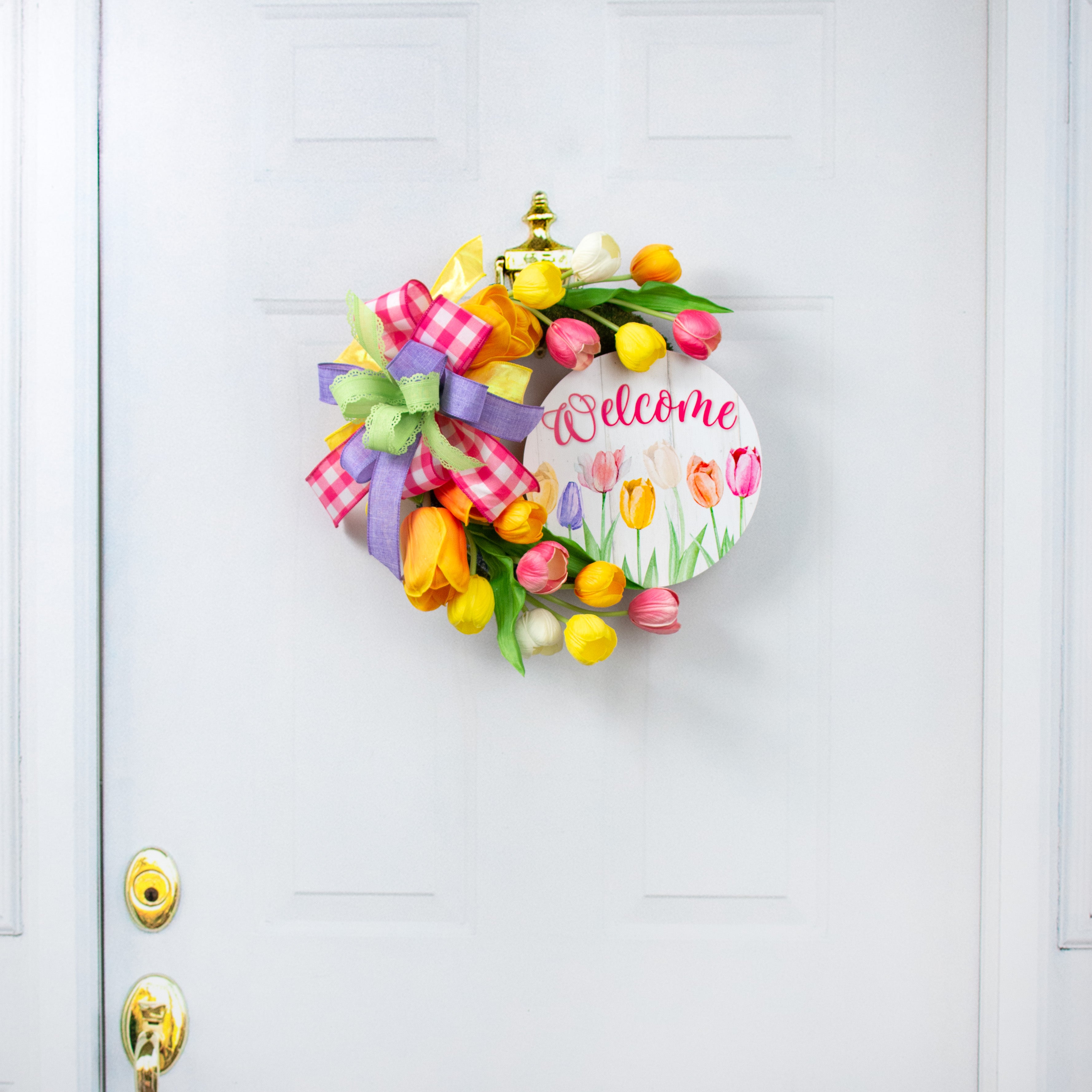 9.4" Round Waterproof Sign: Welcome Tulips detail photo 4