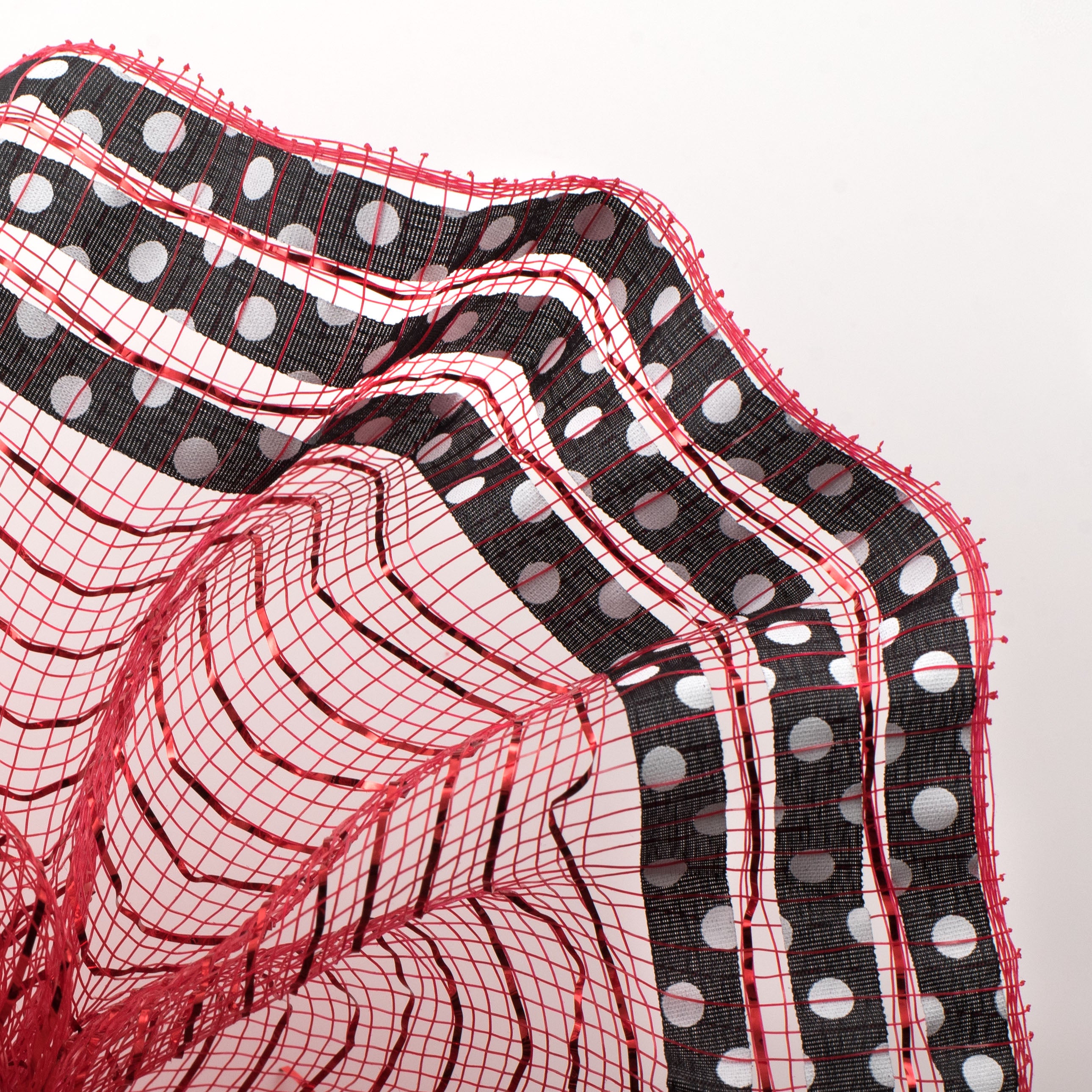10" Ruffle Patterned Mesh: Red Metallic With Black & White Polka Dot detail photo 4