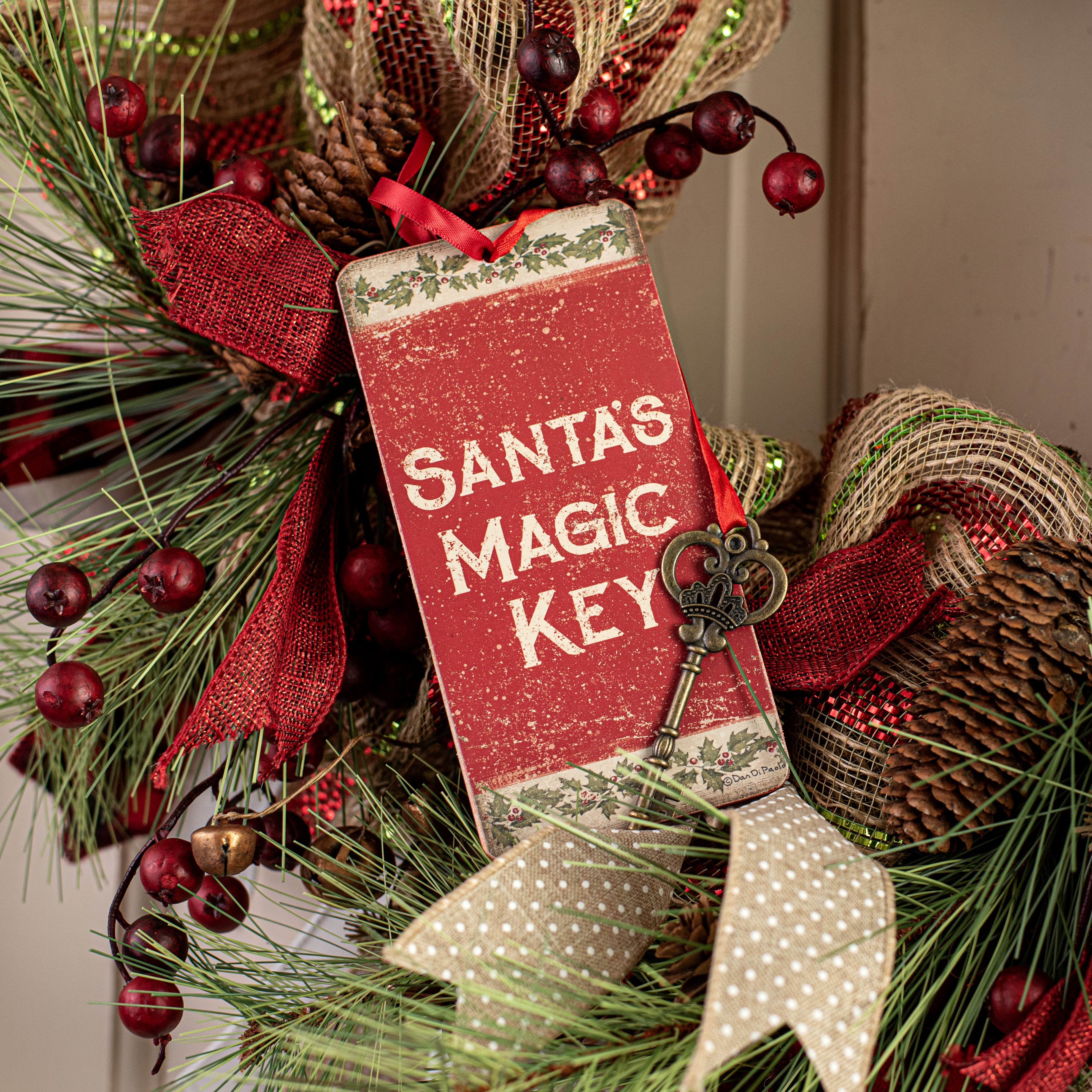 6" Santa Magic Key Ornament detail photo 3