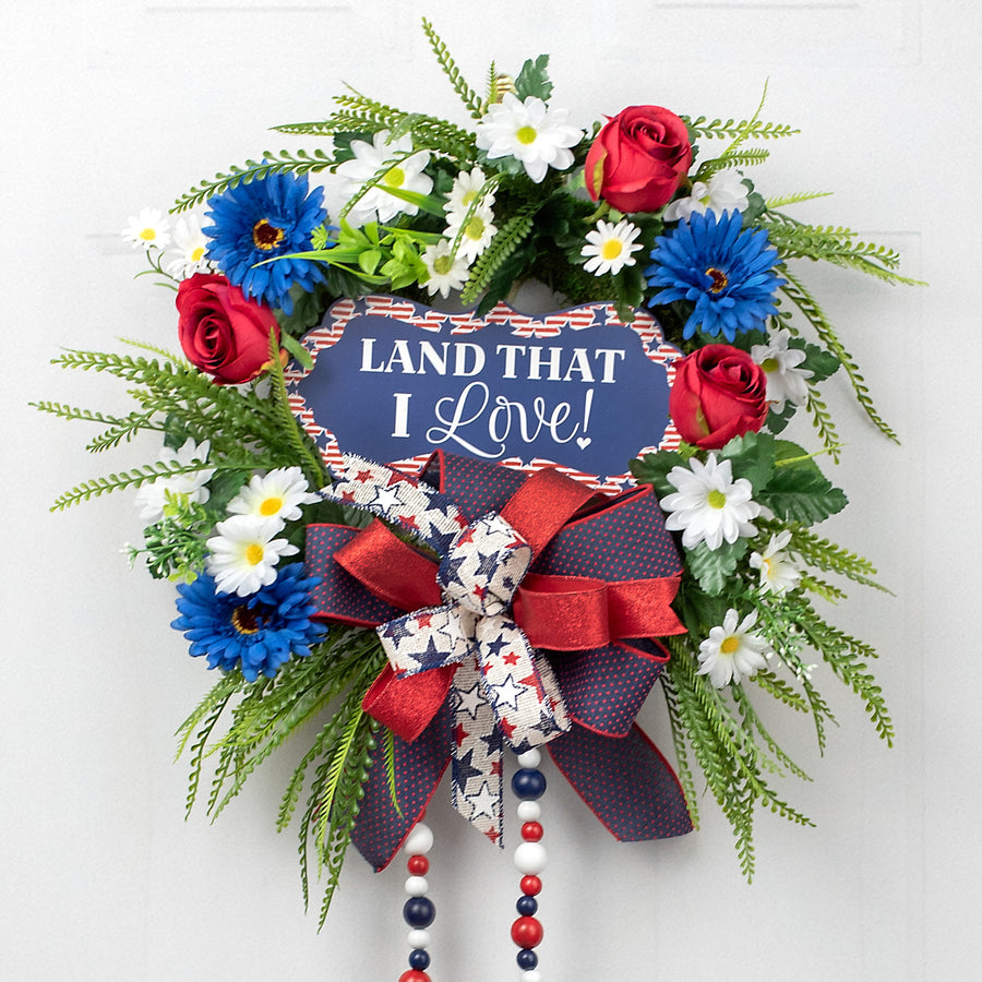 12" Scalloped Waterproof Sign: Land That I Love Lifestyle Photo