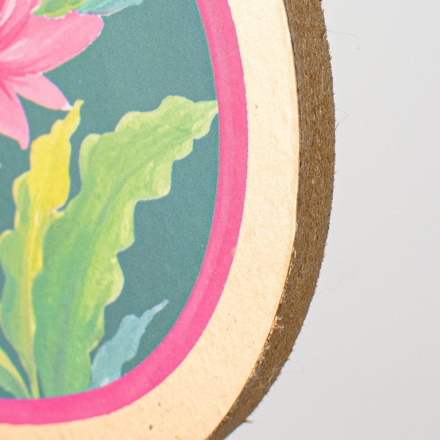 10" Scalloped Wooden Sign: Hot Pink Mother's Day detail photo 3