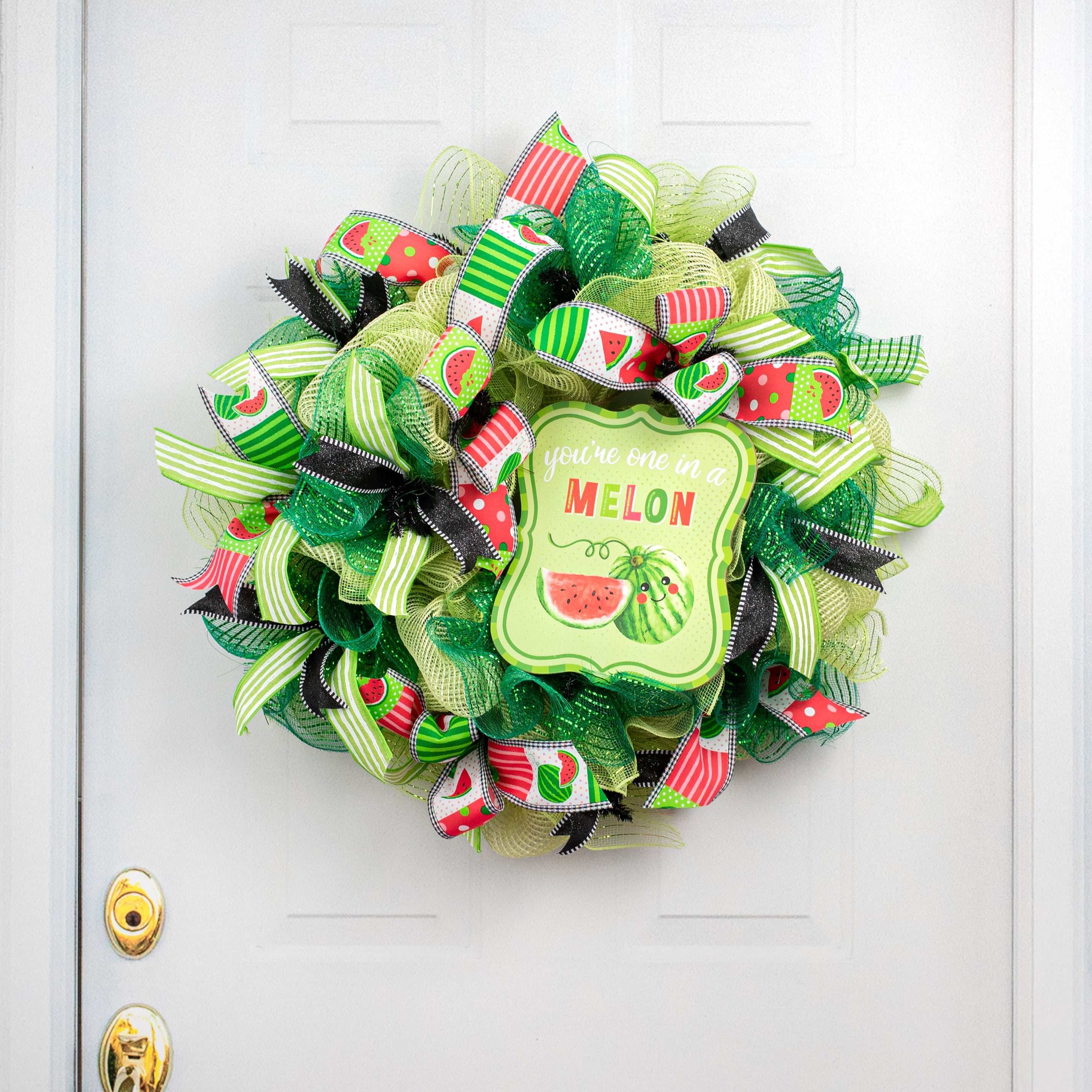 10.5" Scalloped Wooden Sign: You're One in a Melon detail photo 4