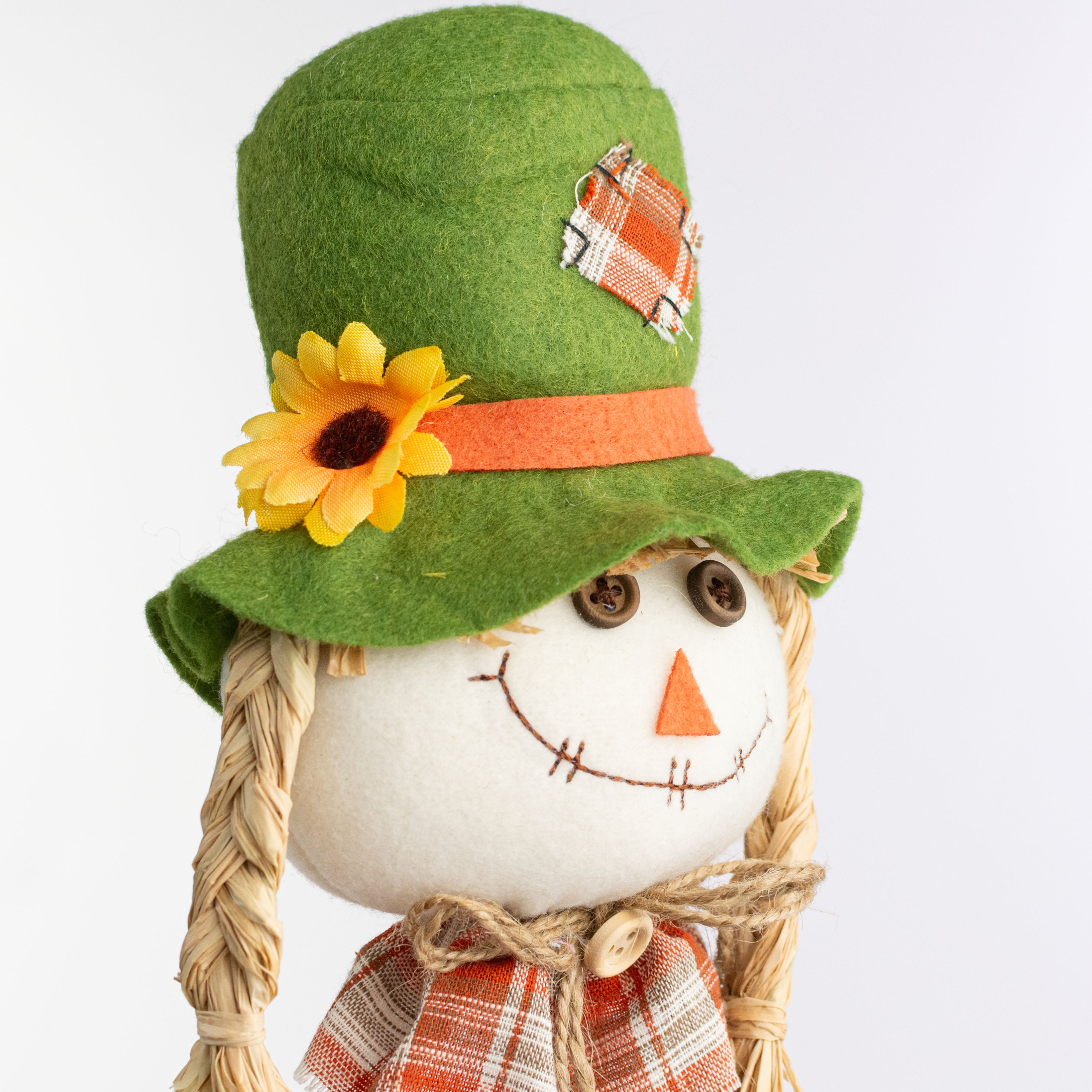 15" Scarecrow Pick: Braids Lifestyle Photo