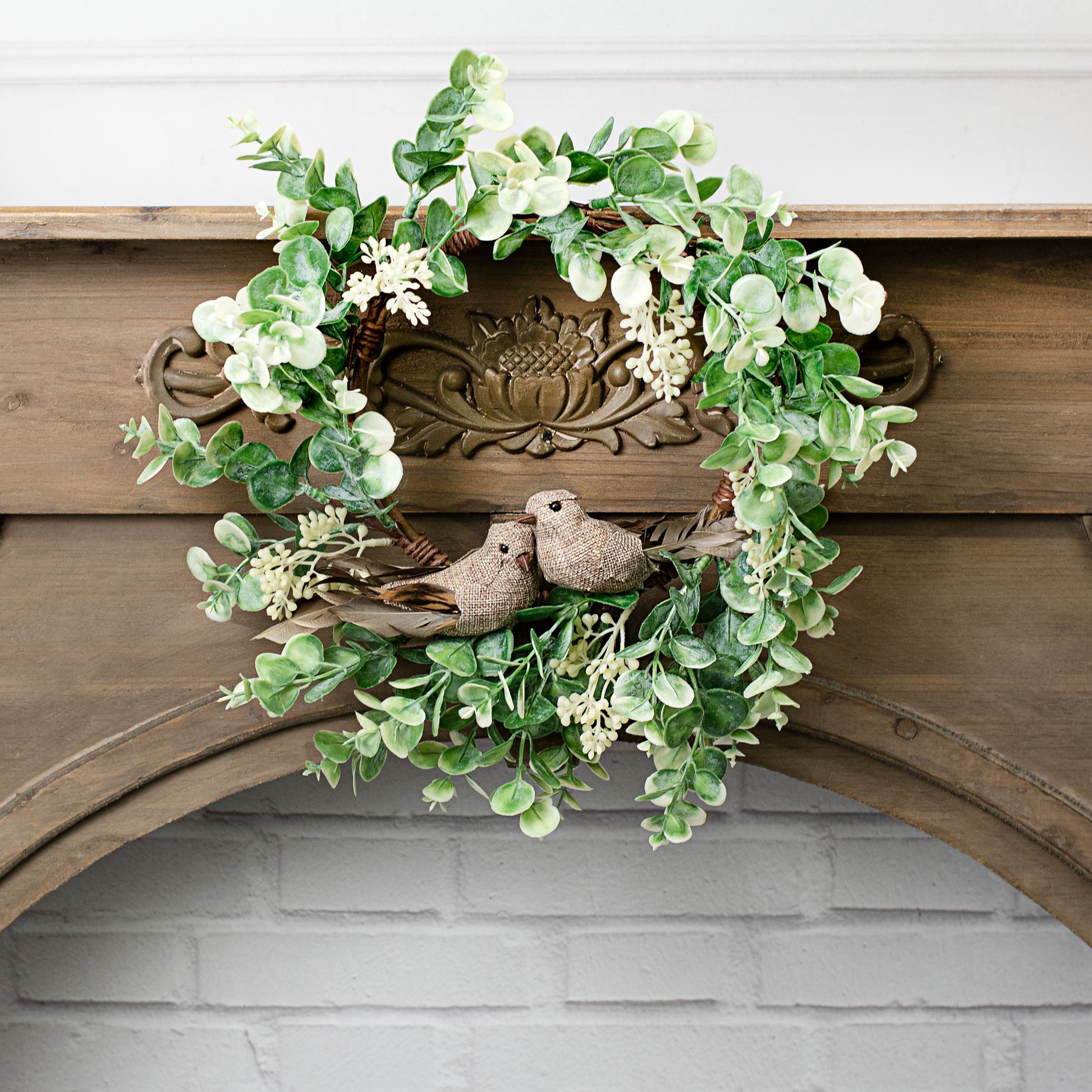 16" Seeded Baby Eucalyptus Wreath Lifestyle Photo