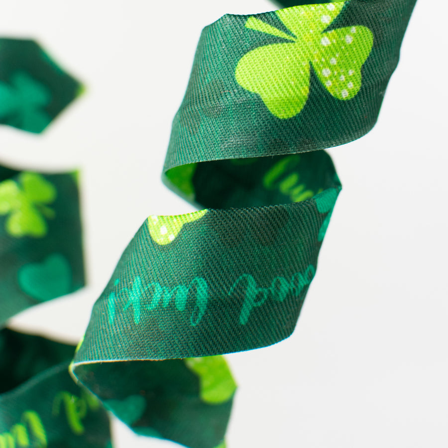 24" Shamrock Curly Spray Lifestyle Photo