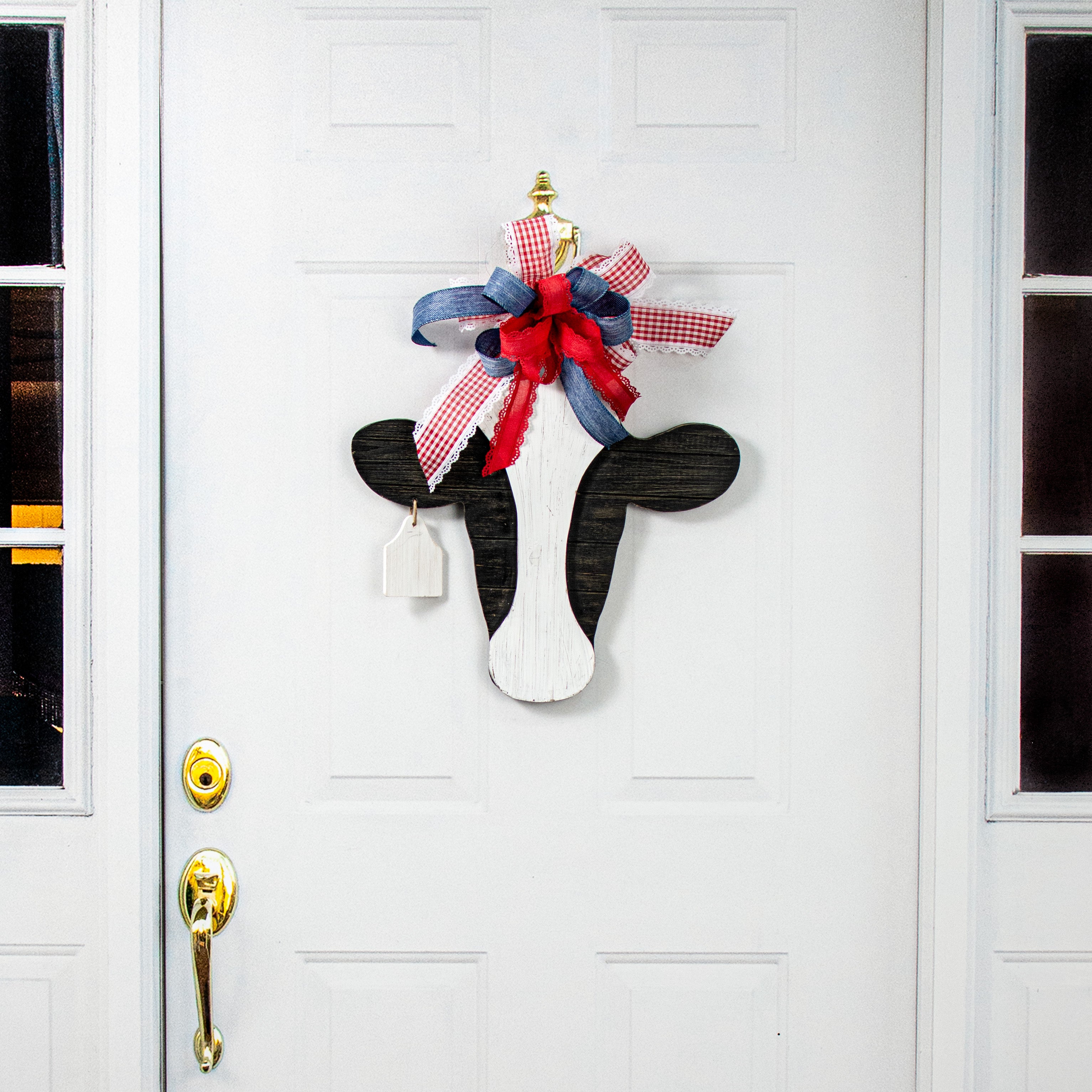 18" Shiplap Cow Head with Tag Hanger Lifestyle Photo
