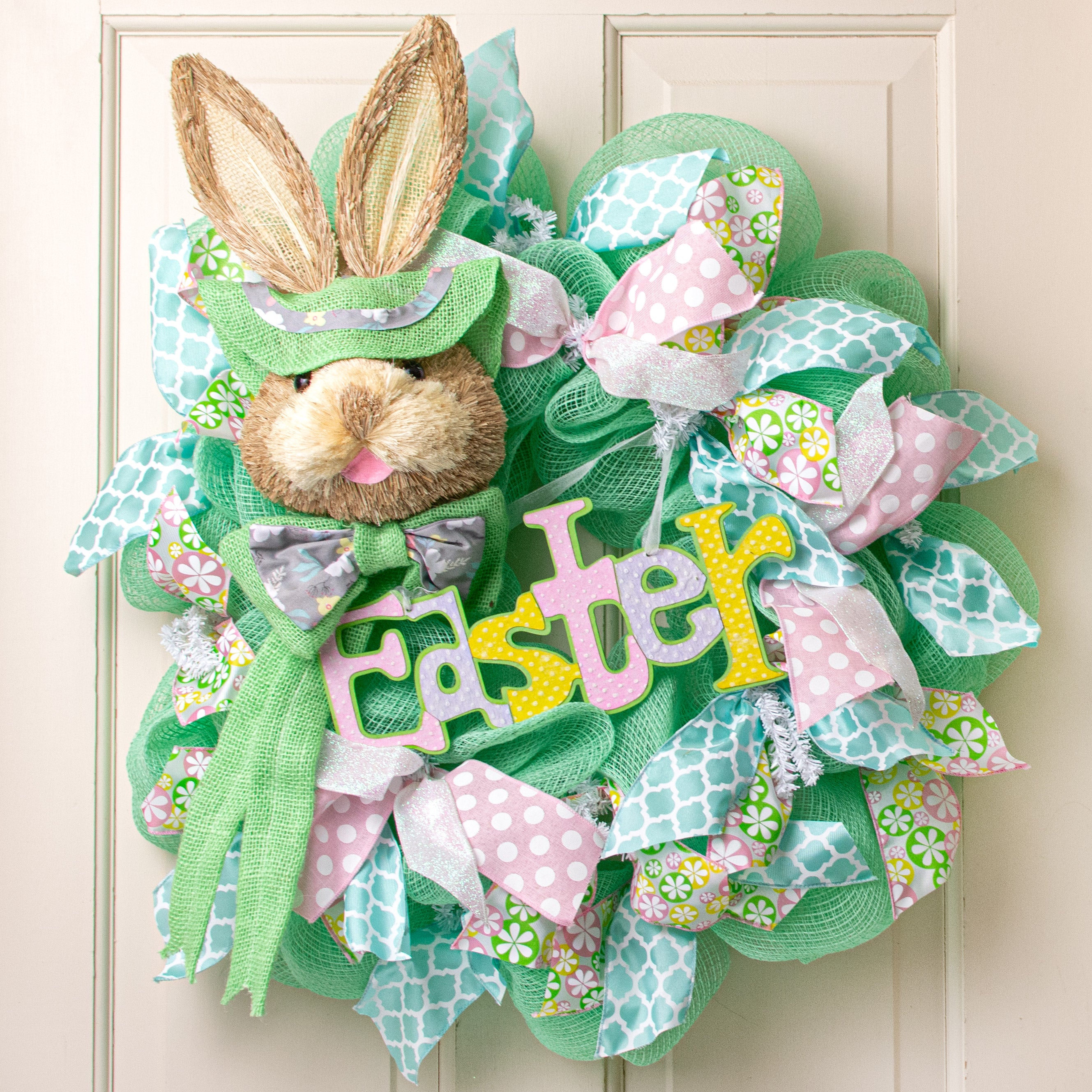 25" Sisal Bunny Head With Burlap Hat & Bow: Green Lifestyle Photo