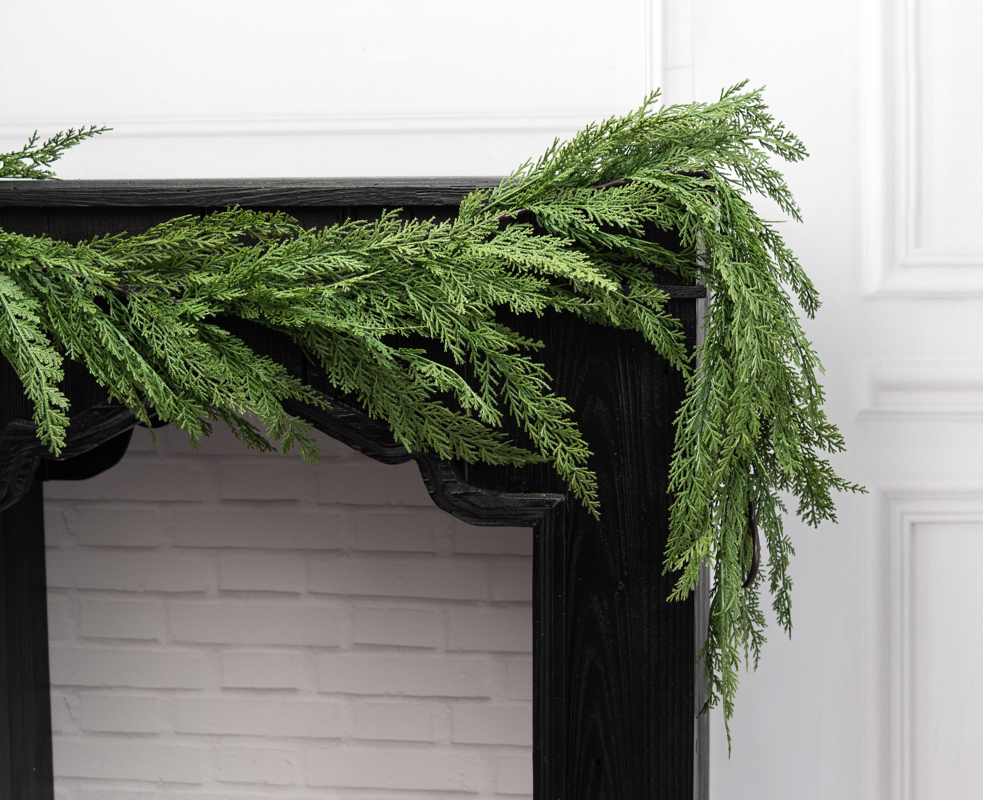 6' Slim Faux Cedar Arborvitae Garland detail photo 5