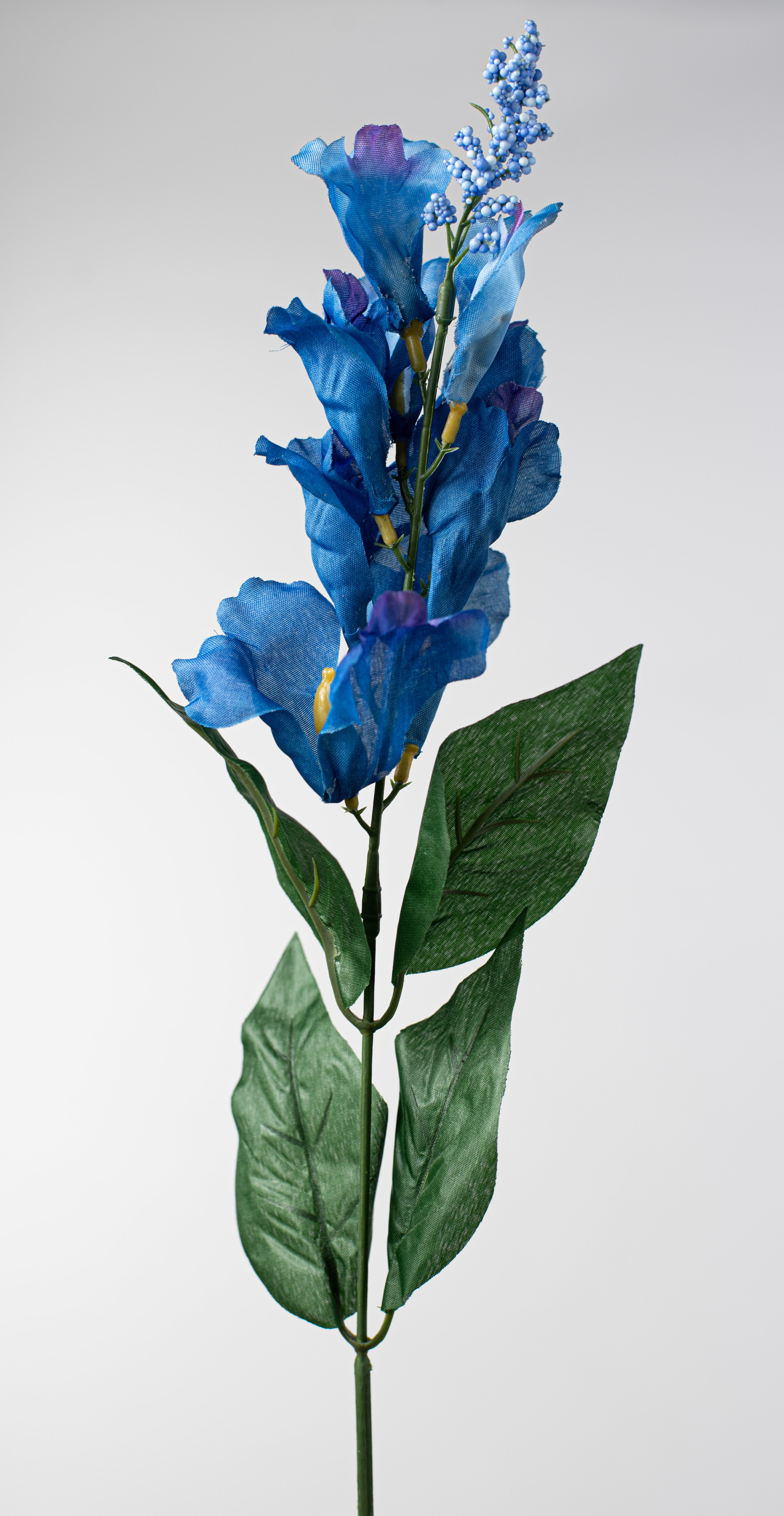 24" Snapdragon Bush: Blue (7 Stem) detail photo 4