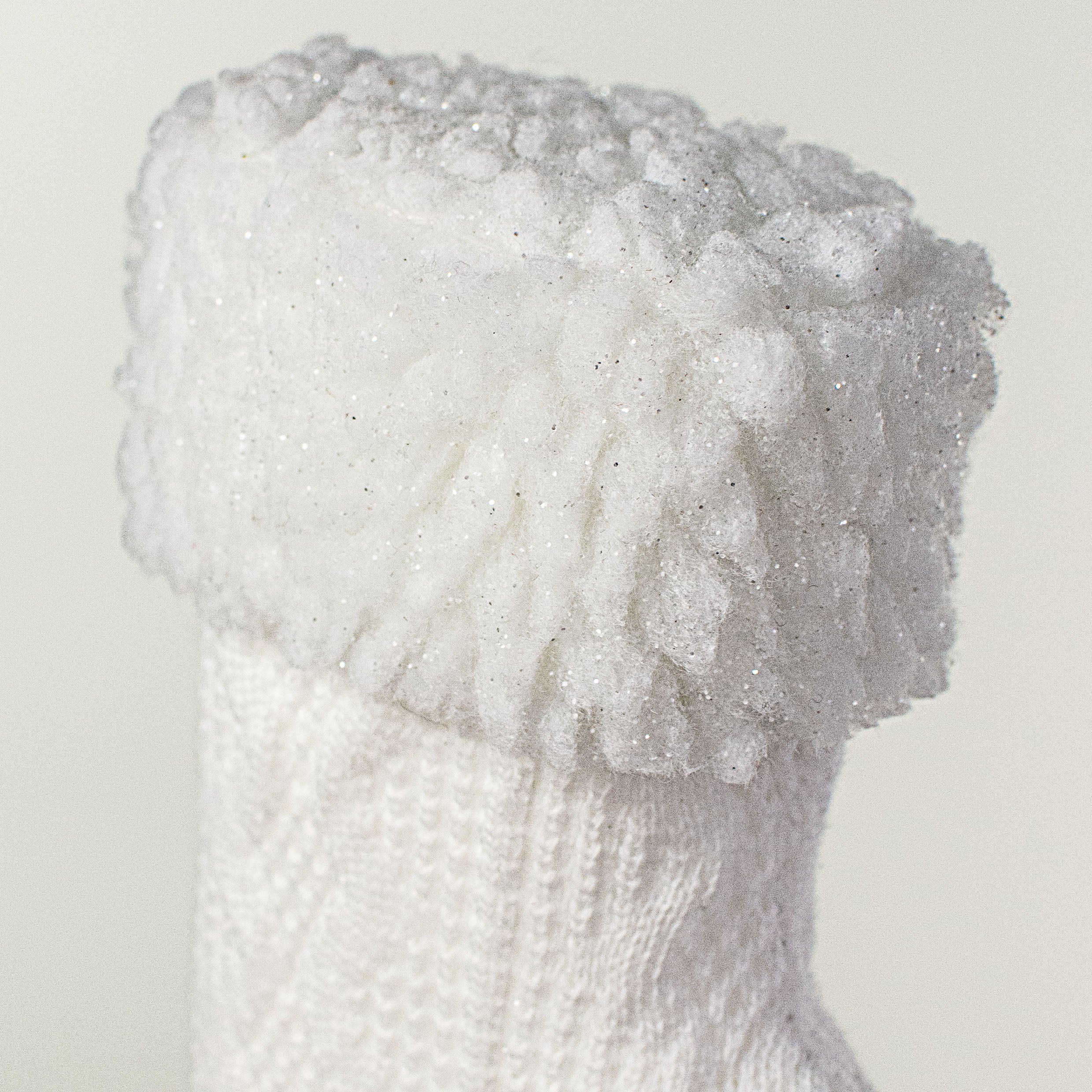 26" Snow Boot Spray: White Lifestyle Photo