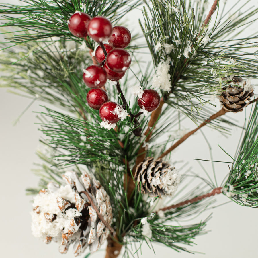 18" Snow Clump Pine Berry Spray Lifestyle Photo