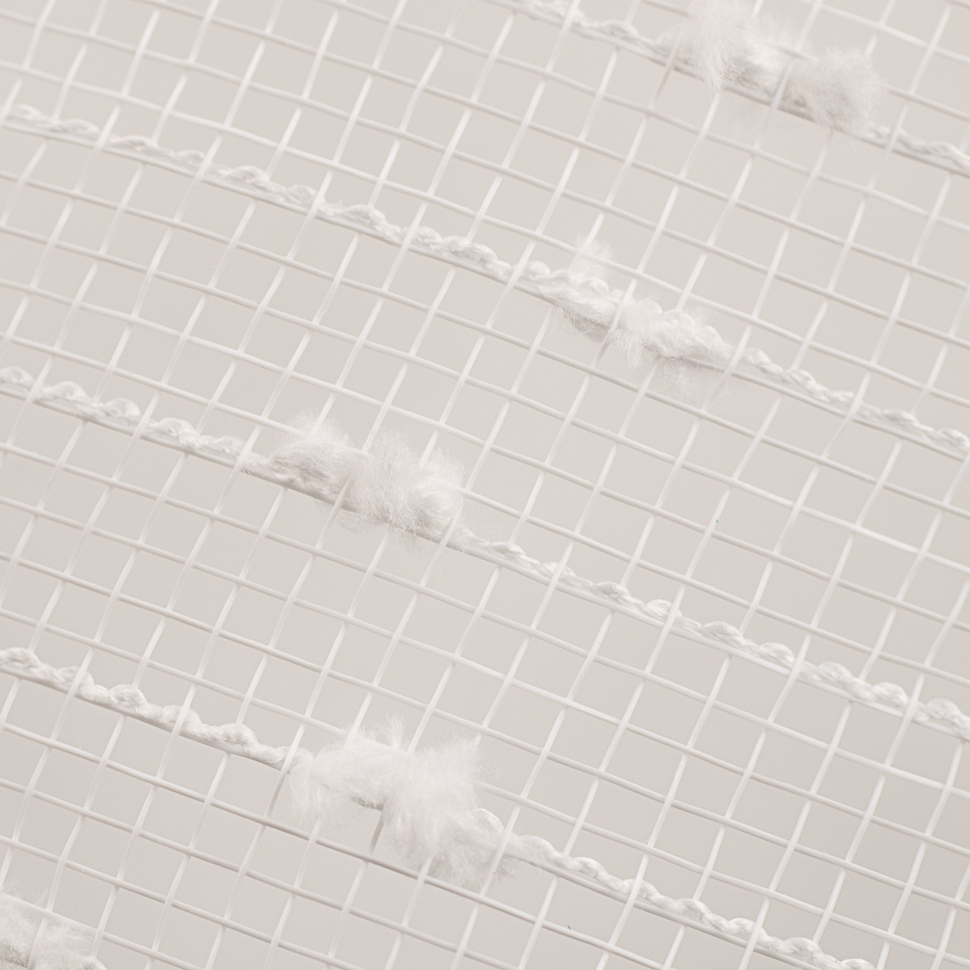 10" Snowball Deco Mesh: White (10 Yards) detail photo 3