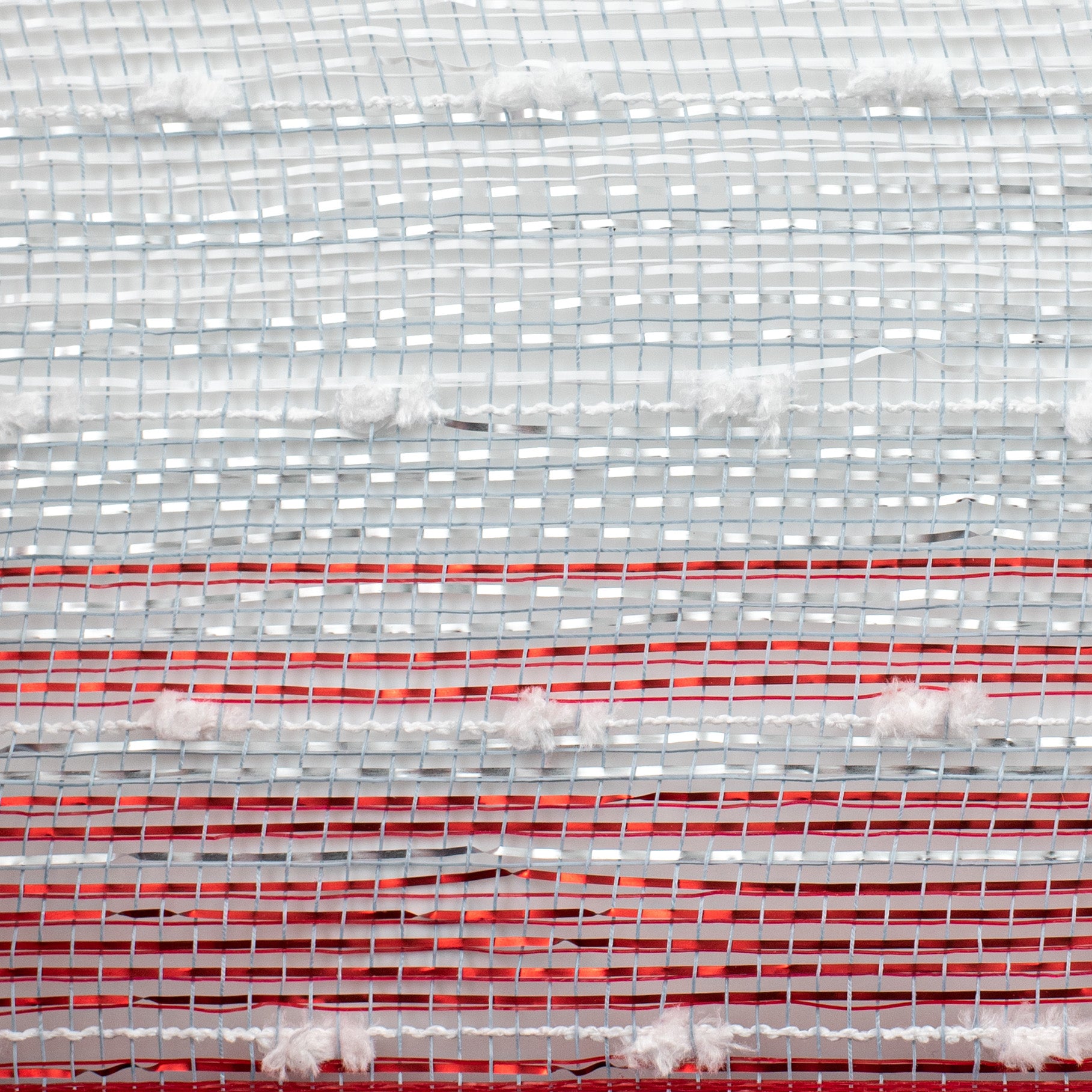 10" Snowball Matte Ombré Mesh: White, Silver, Red detail photo 3