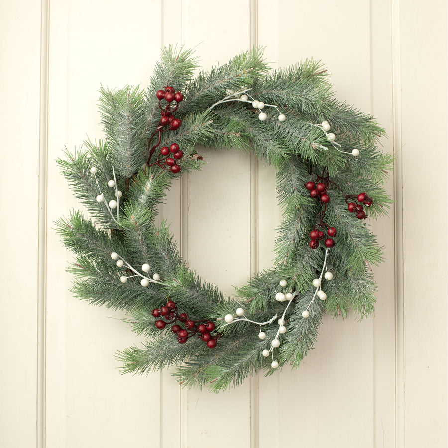 22" Sparkle Spruce Needle Pine Wreath Lifestyle Photo