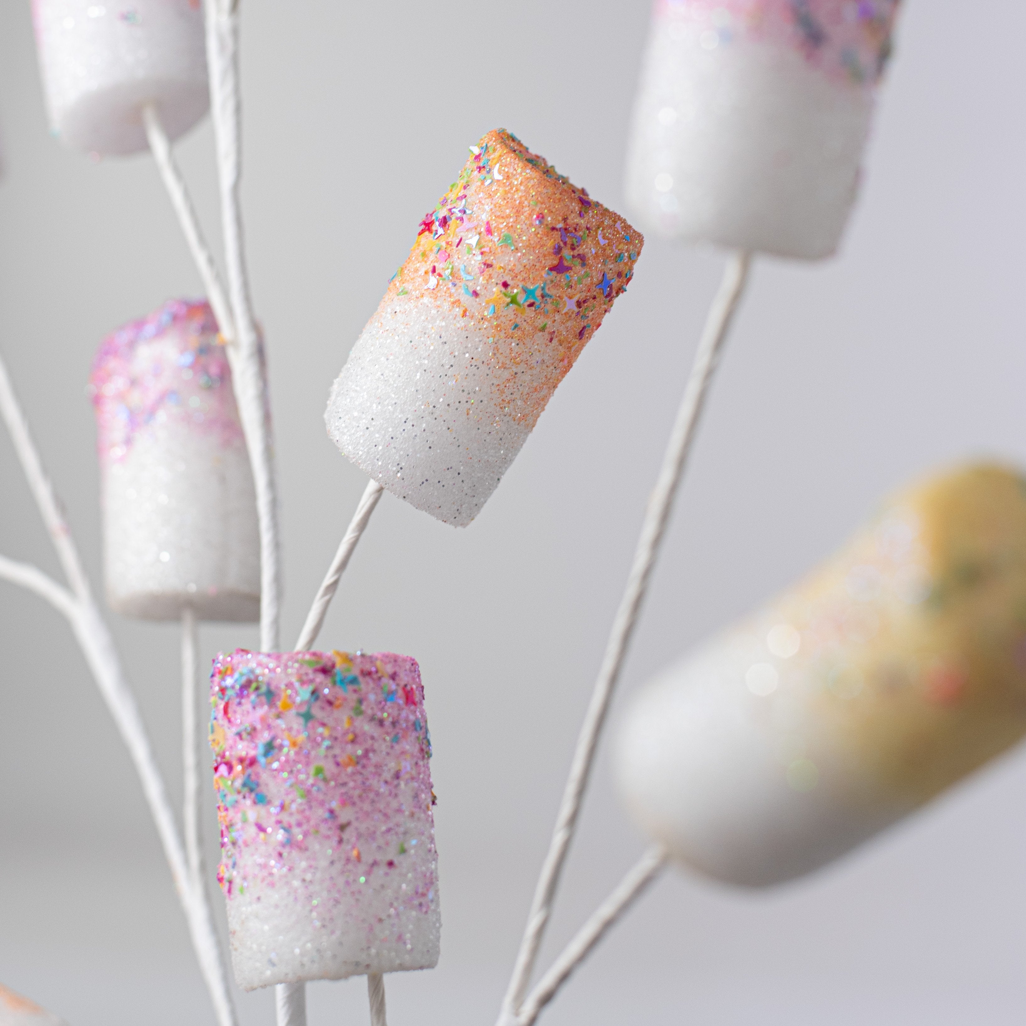 29" Sprinkle Marshmallow Spray: White & Multi-Color detail photo 4