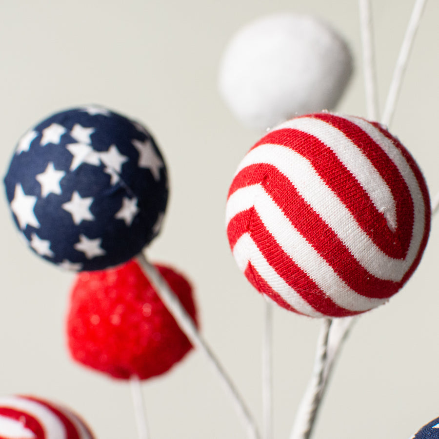 26" Stars & Stripe Ball Spray: RWB Lifestyle Photo
