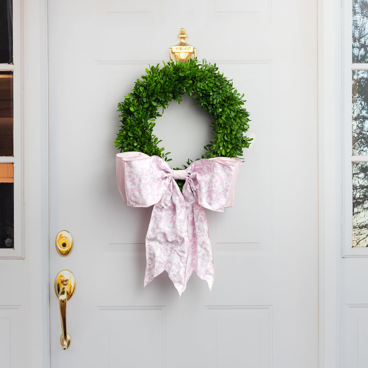 [D Stevens] 6" x 18" Taffeta Acanthus Scroll Chinoiserie Bow: Light Pink & White Lifestyle Photo