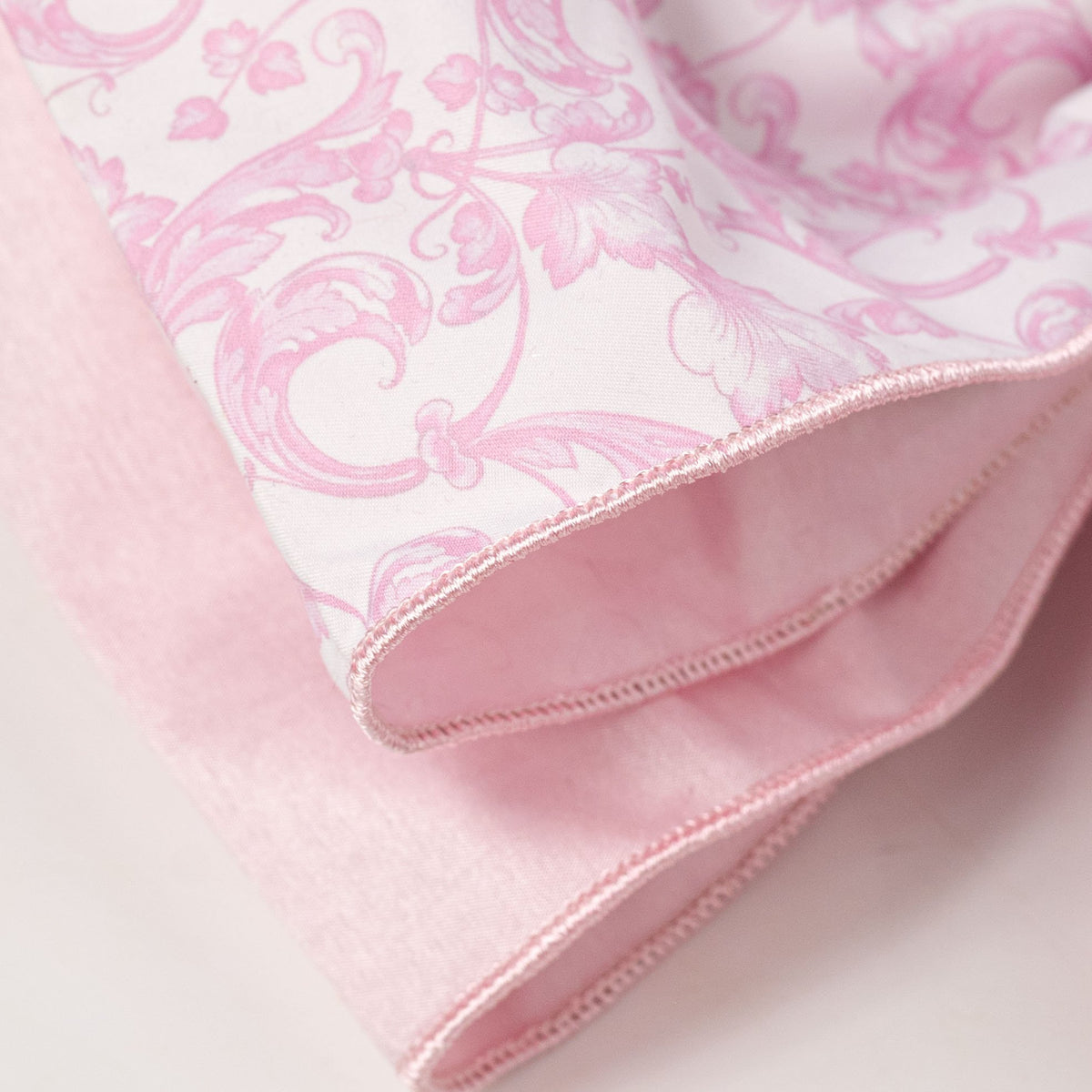 [D Stevens] 6" x 18" Taffeta Acanthus Scroll Chinoiserie Bow: Light Pink & White detail photo 3