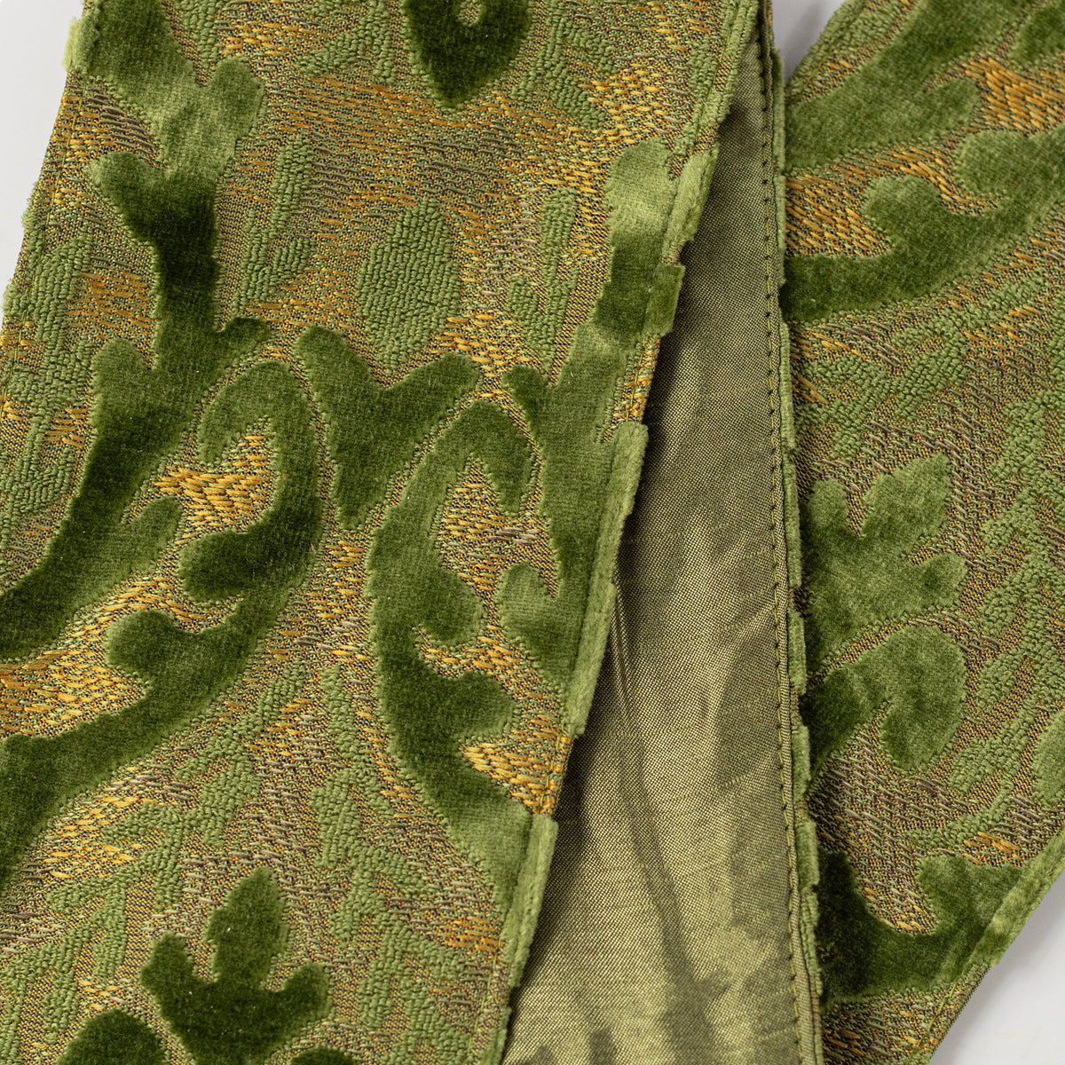 [D Stevens] 4" x 56" Jacquard Acanthus Leaves Wreath Sash: Olive Green detail photo 3