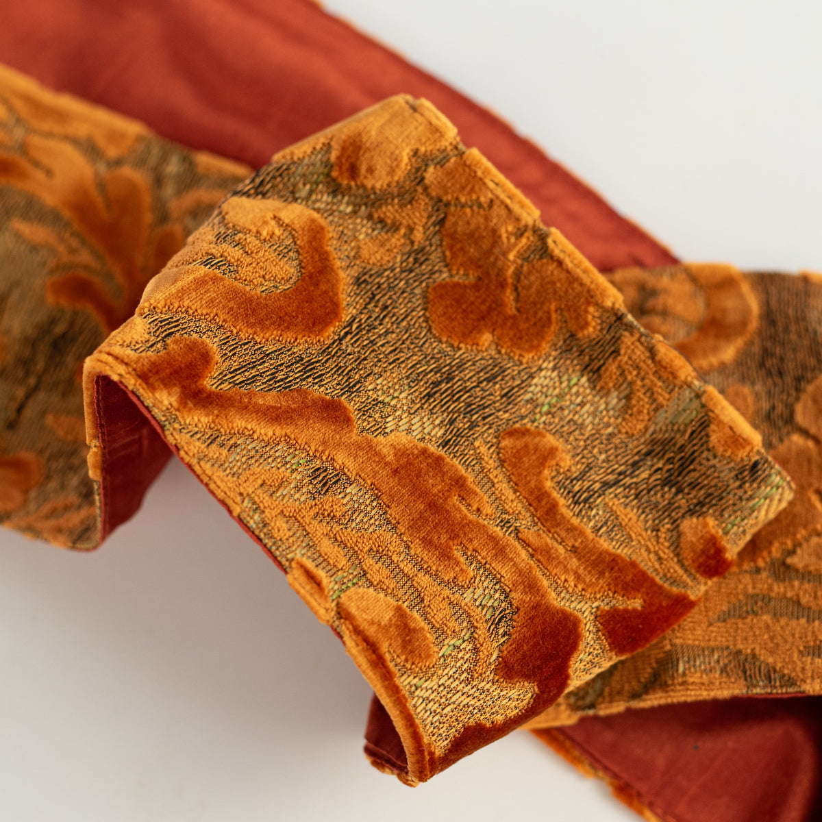 [D Stevens] 4" x 56" Jacquard Acanthus Leaves Wreath Sash: Persimmon Orange detail photo 3