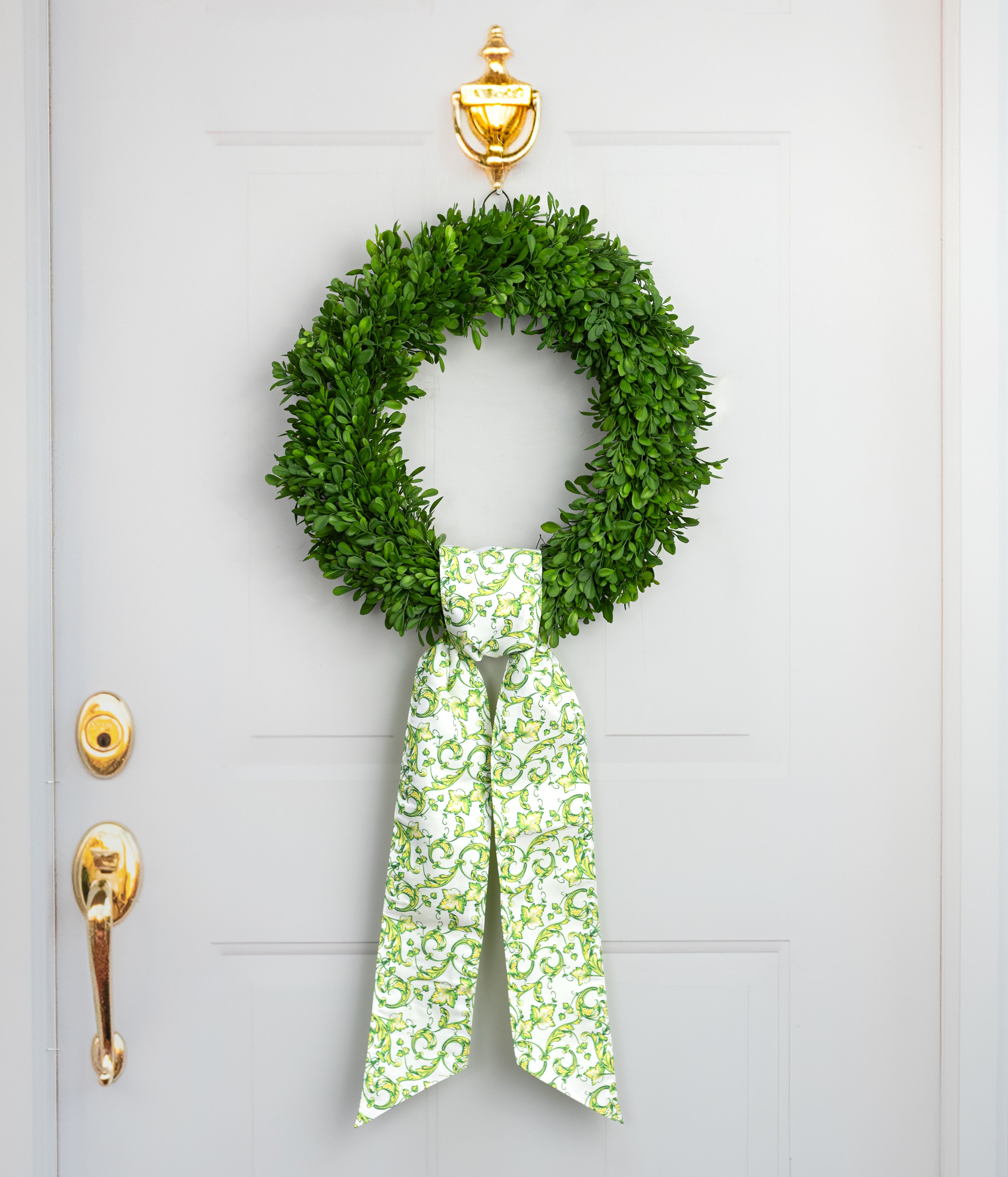 [D Stevens] 4" x 56" Poplin Wreath Sash: Green & White Scroll Chinoiserie Lifestyle Photo