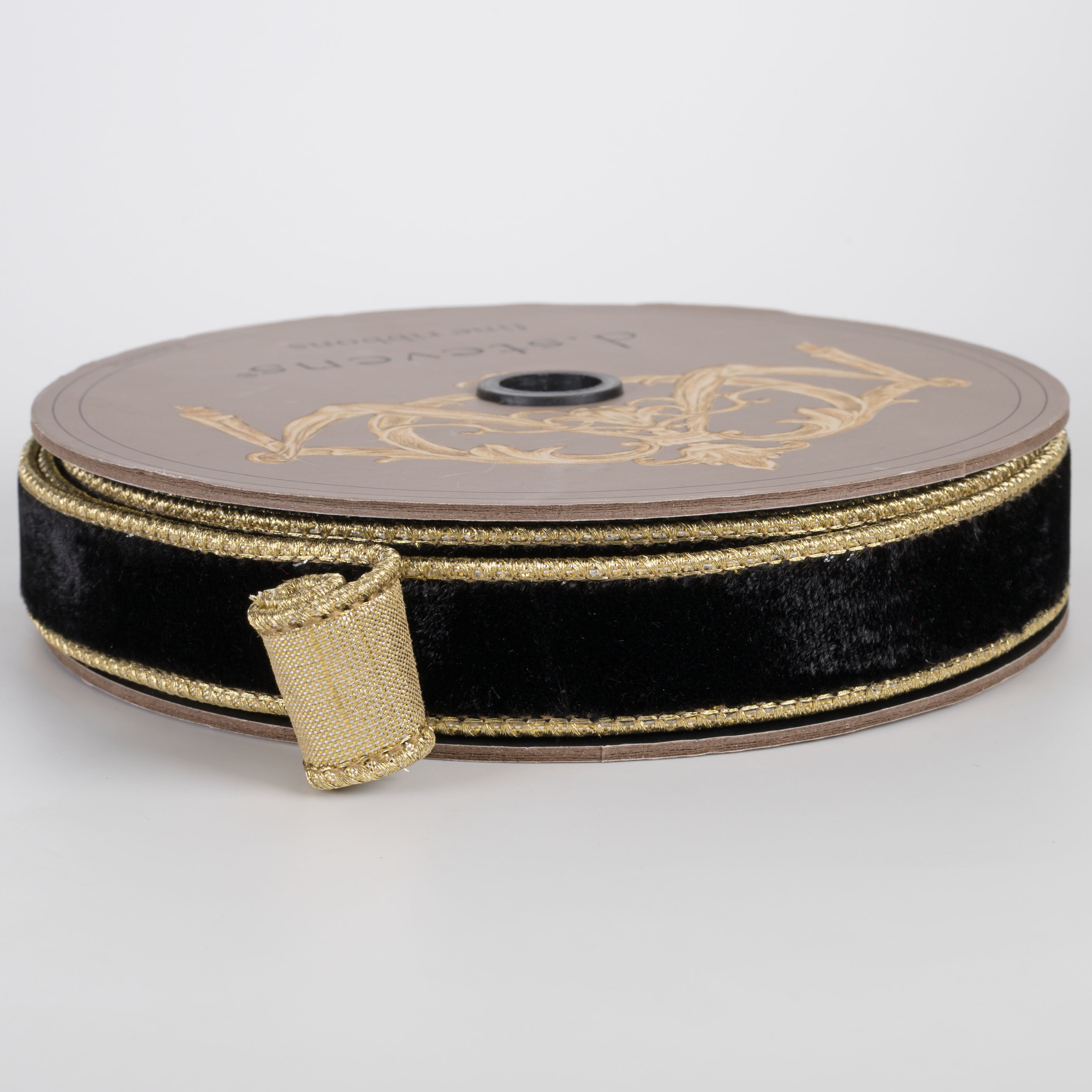 [D Stevens] 1" Lush Velvet Light Gold Back Ribbon: Black (10 Yards) Item Number: 07-1708