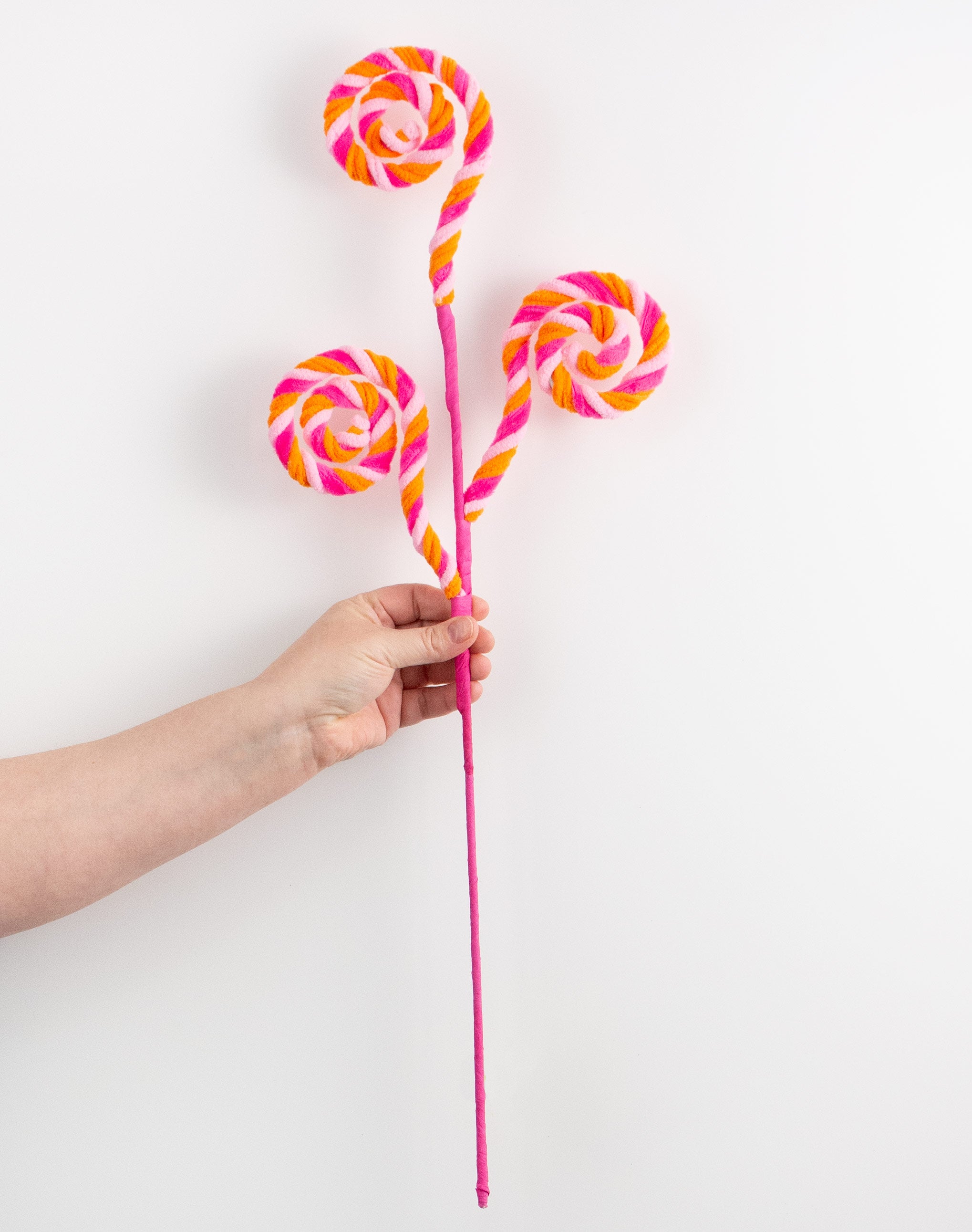 26" Stripe Spiral Curly Spray: Fuchsia, Pink, Orange detail photo 3