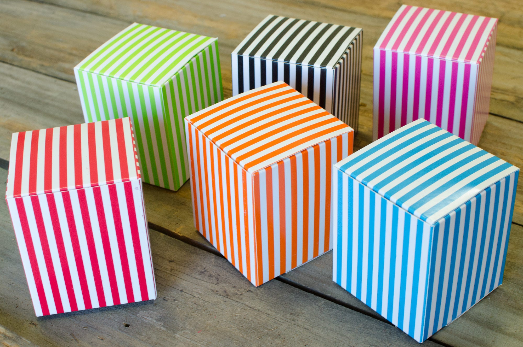 3" Striped Paper Favor Boxes: Hot Pink & White (12) detail photo 3