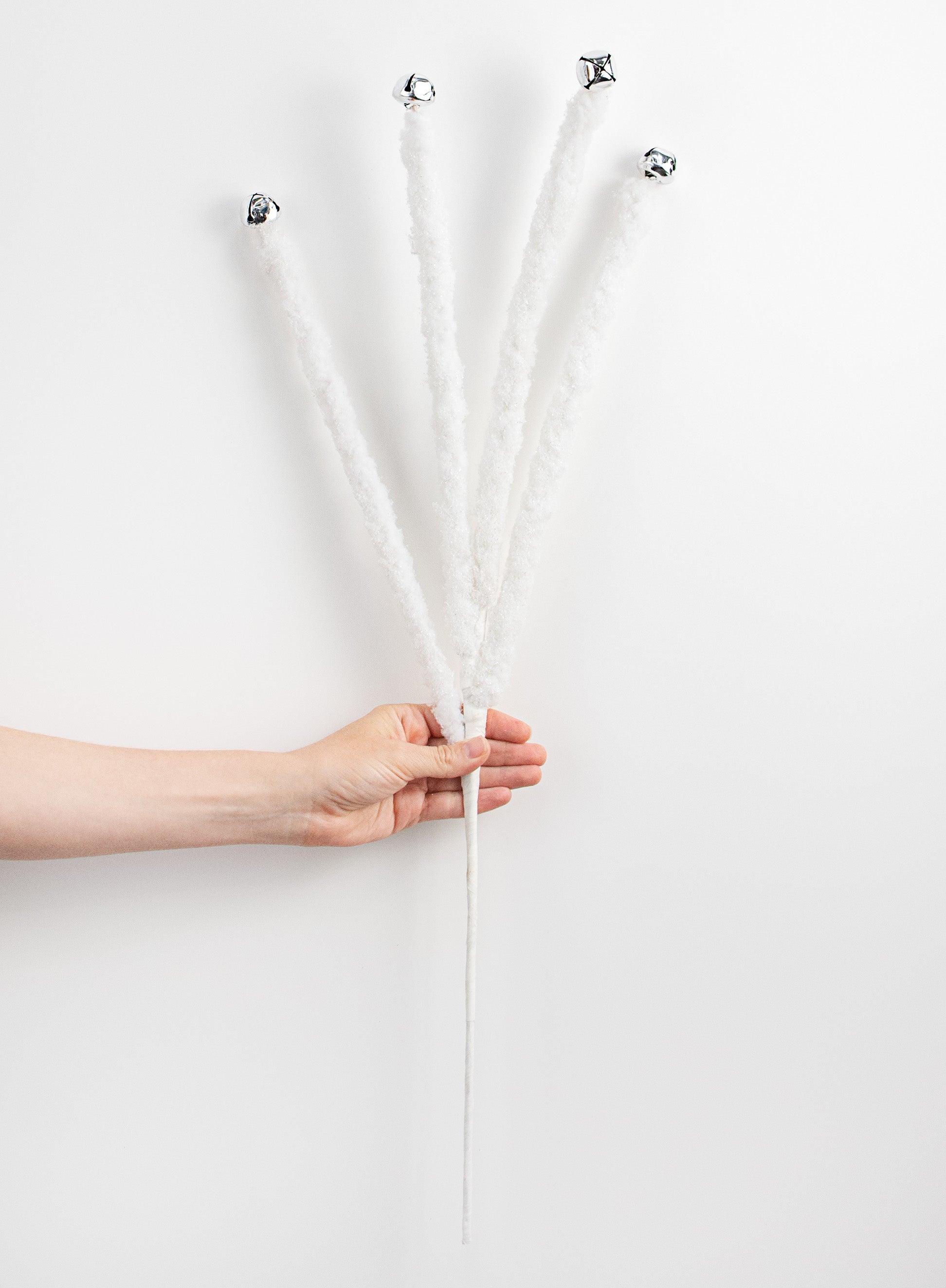 26" Sugar Glazed Wool Tinsels Spray: White detail photo 3