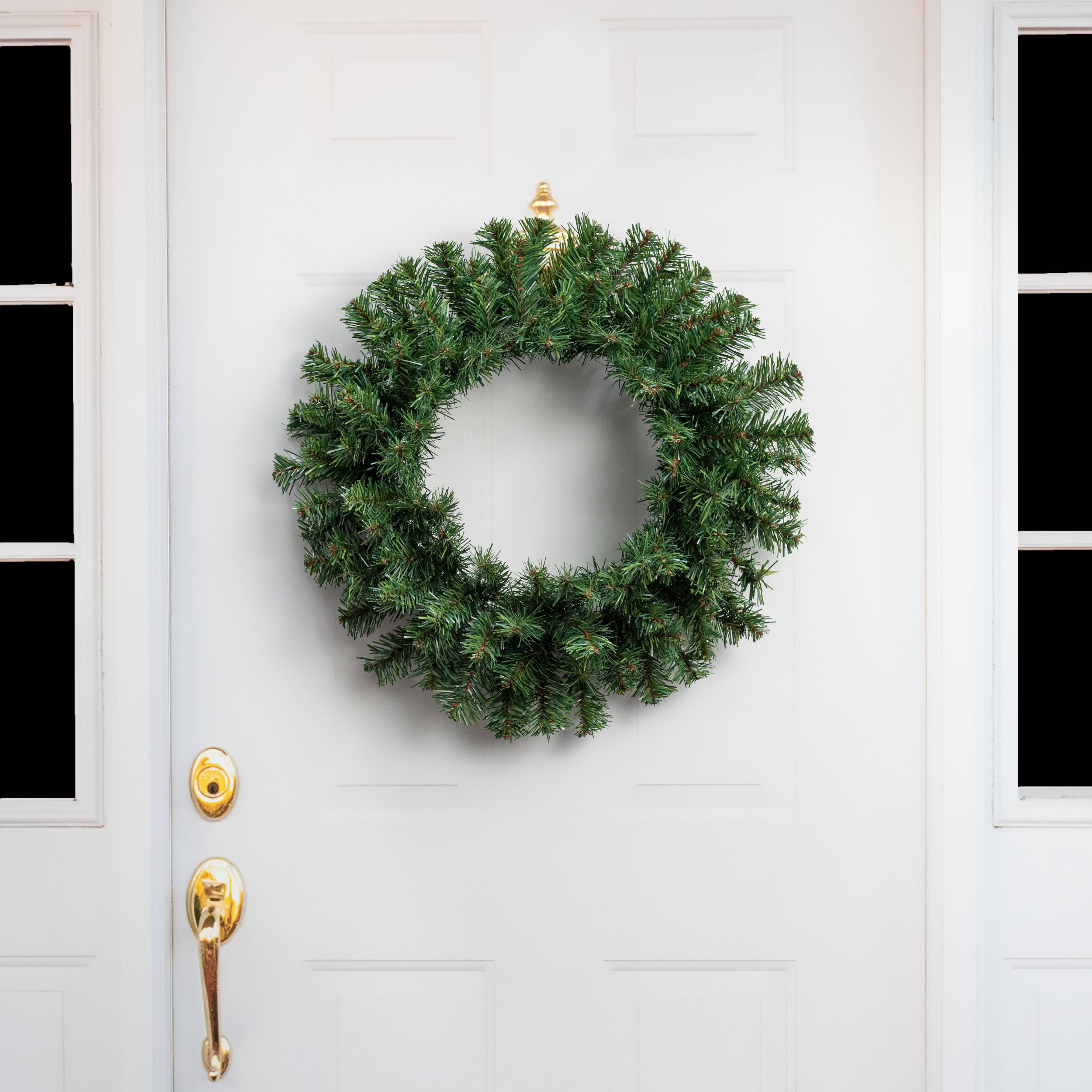 24" Sugar Pine Wreath: Two-Tone Green Lifestyle Photo