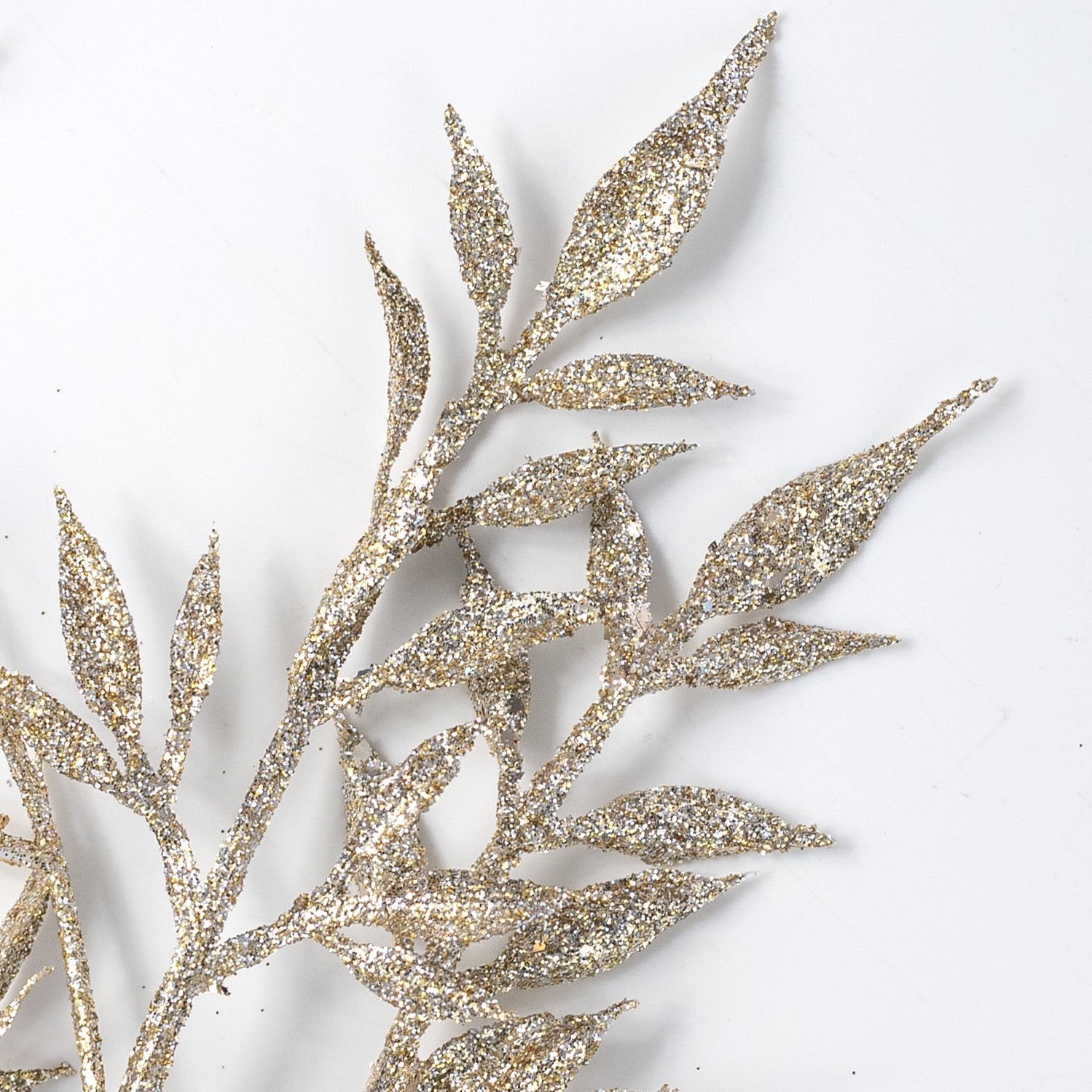 6' Tea Leaf Glitter Garland: Champagne Gold detail photo 3