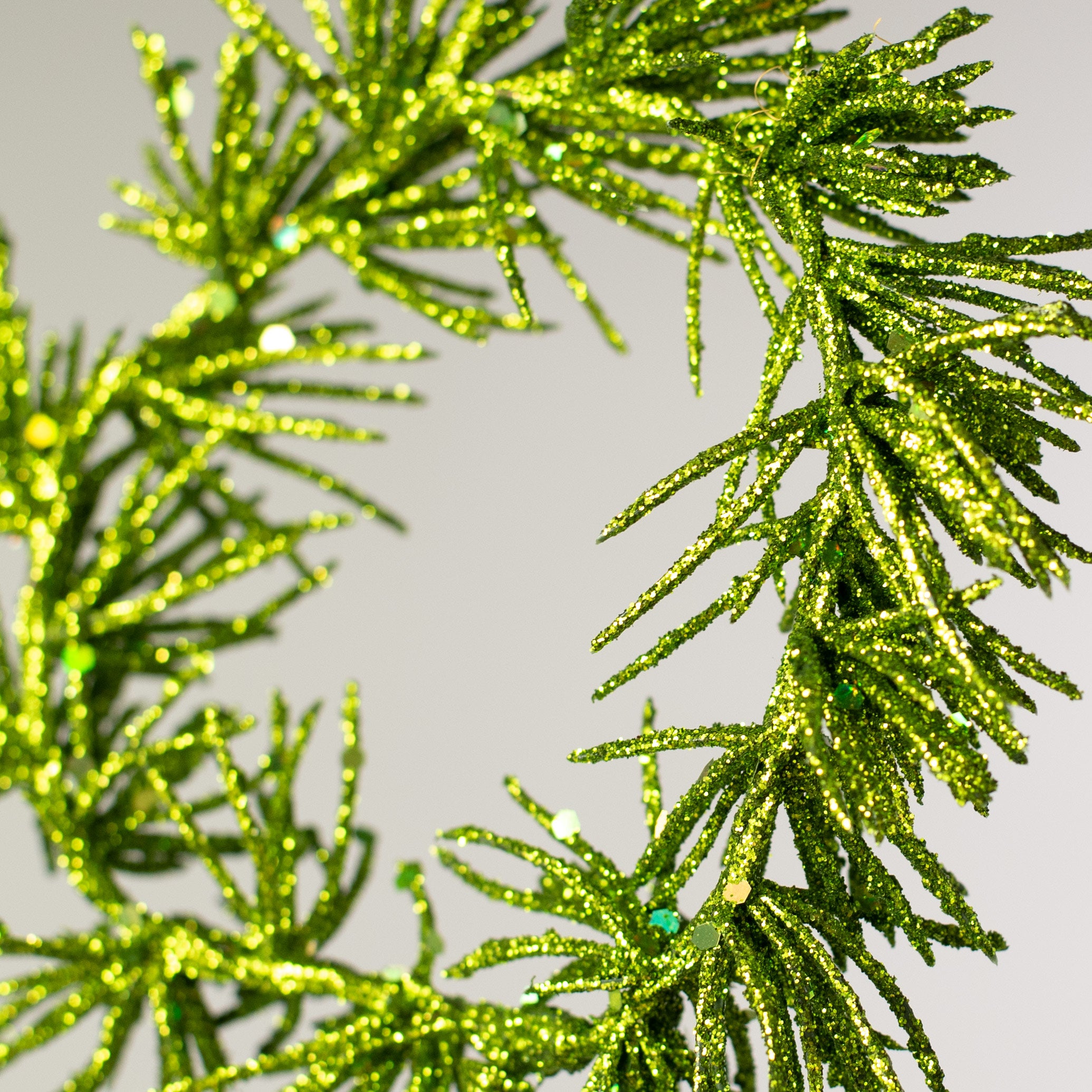 26" Tinsel Circle Mini Wreath Spray: Green Lifestyle Photo