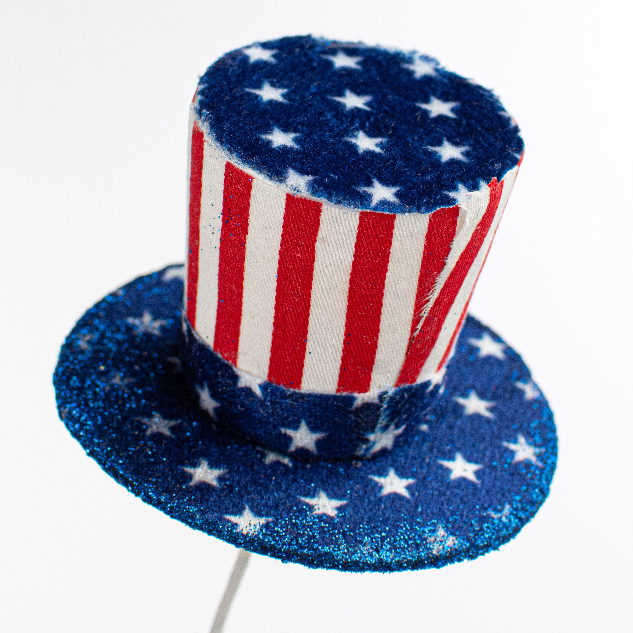 26" Top Hat Spray: Red, White, Blue Lifestyle Photo